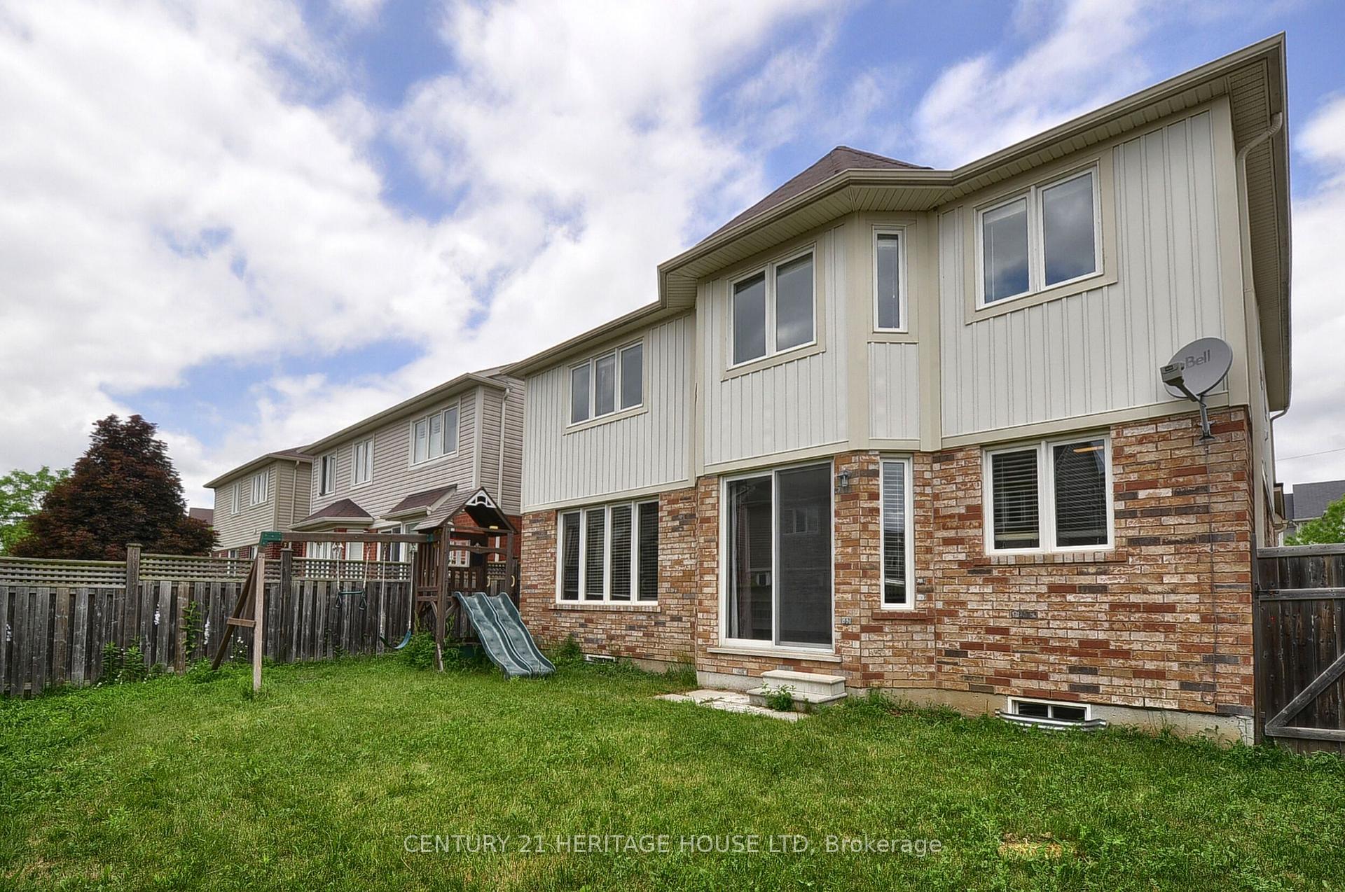 Photo 18 of 40 Beattie Crescent, Cambridge, Silver Heights — HOMEH