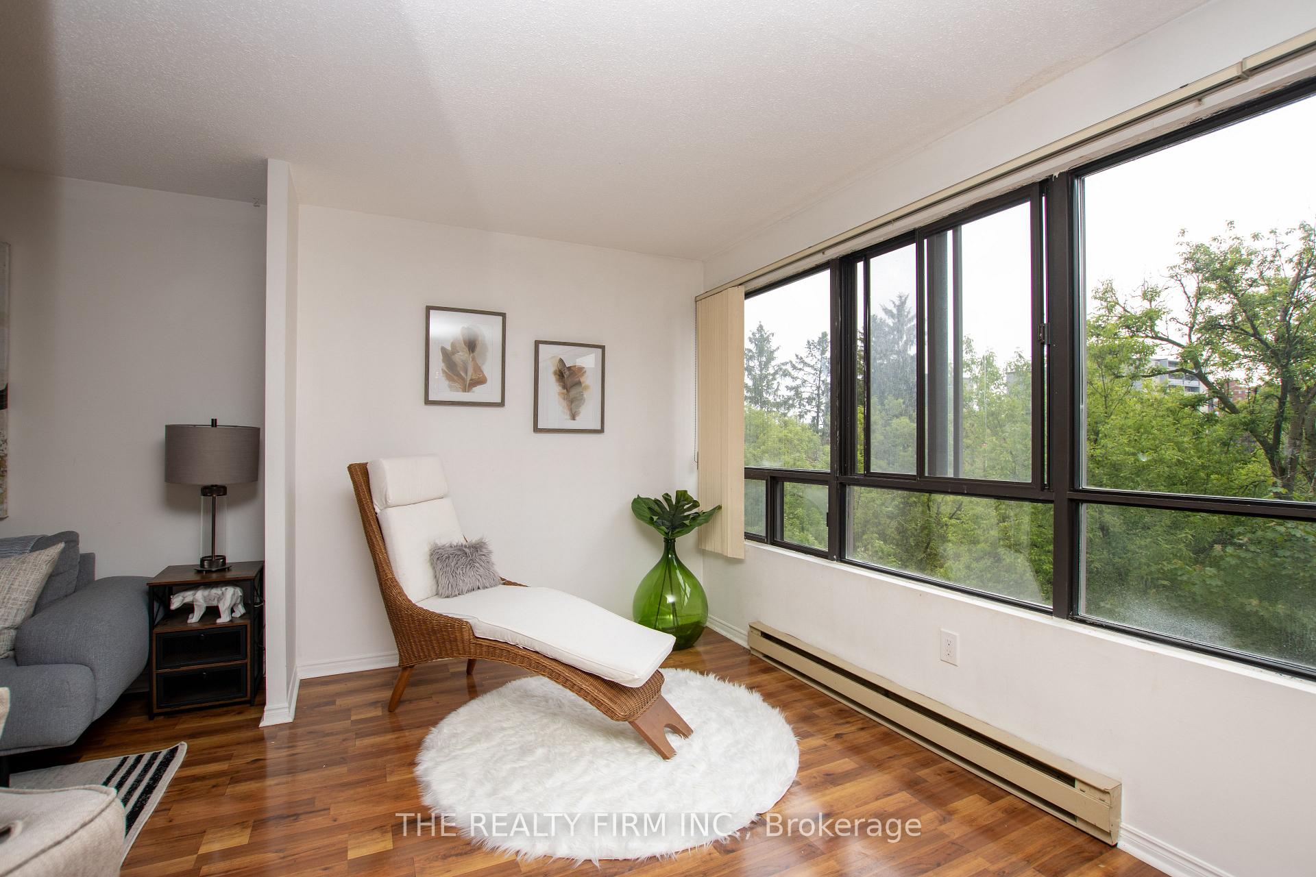 Photo 14 of Unit 403, 135 Baseline Road W, London, South D — HOMEH