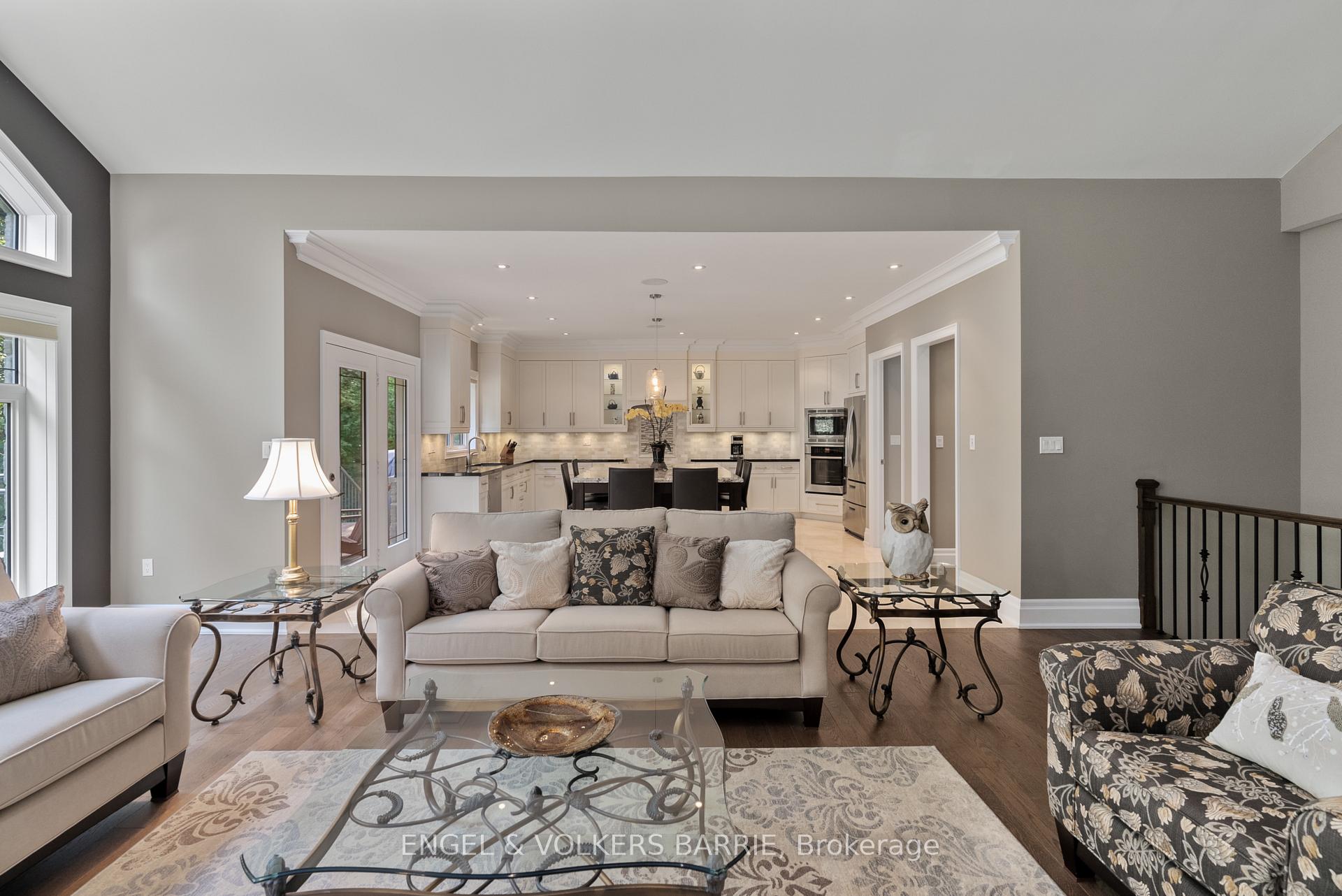 Photo 9 of 7 Gallagher Crescent, Springwater, Midhurst — HOMEH