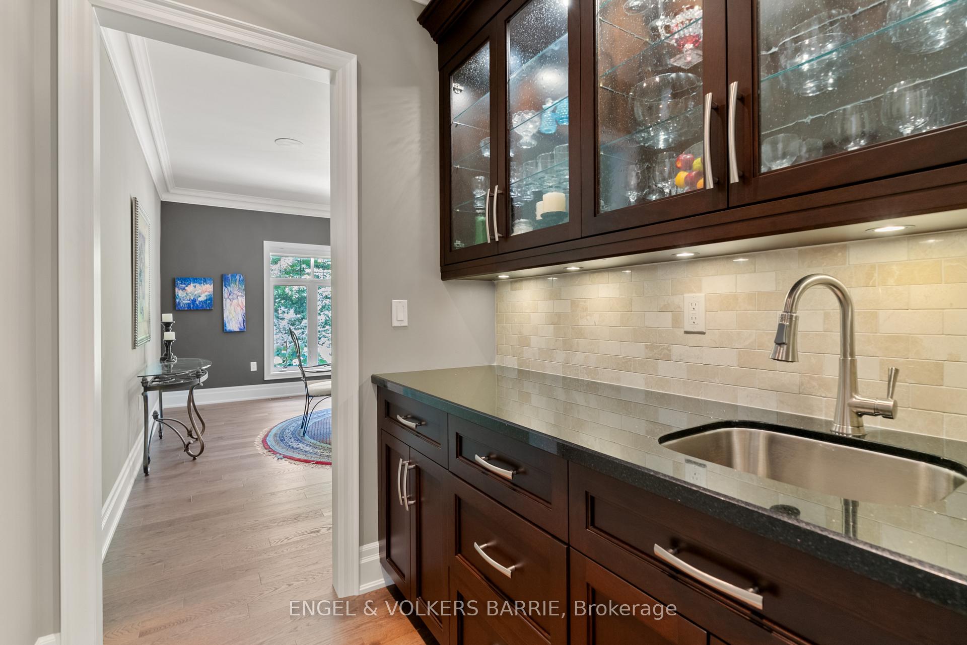 Photo 14 of 7 Gallagher Crescent, Springwater, Midhurst — HOMEH