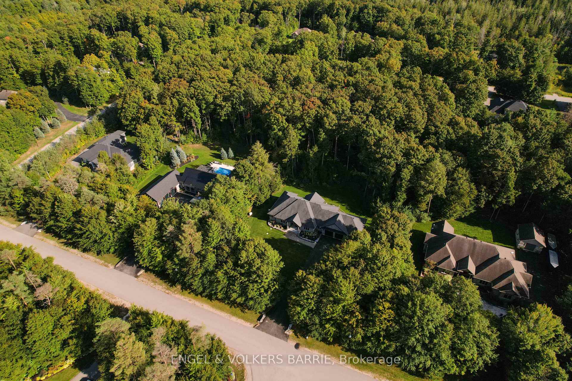 Photo 46 of 7 Gallagher Crescent, Springwater, Midhurst — HOMEH