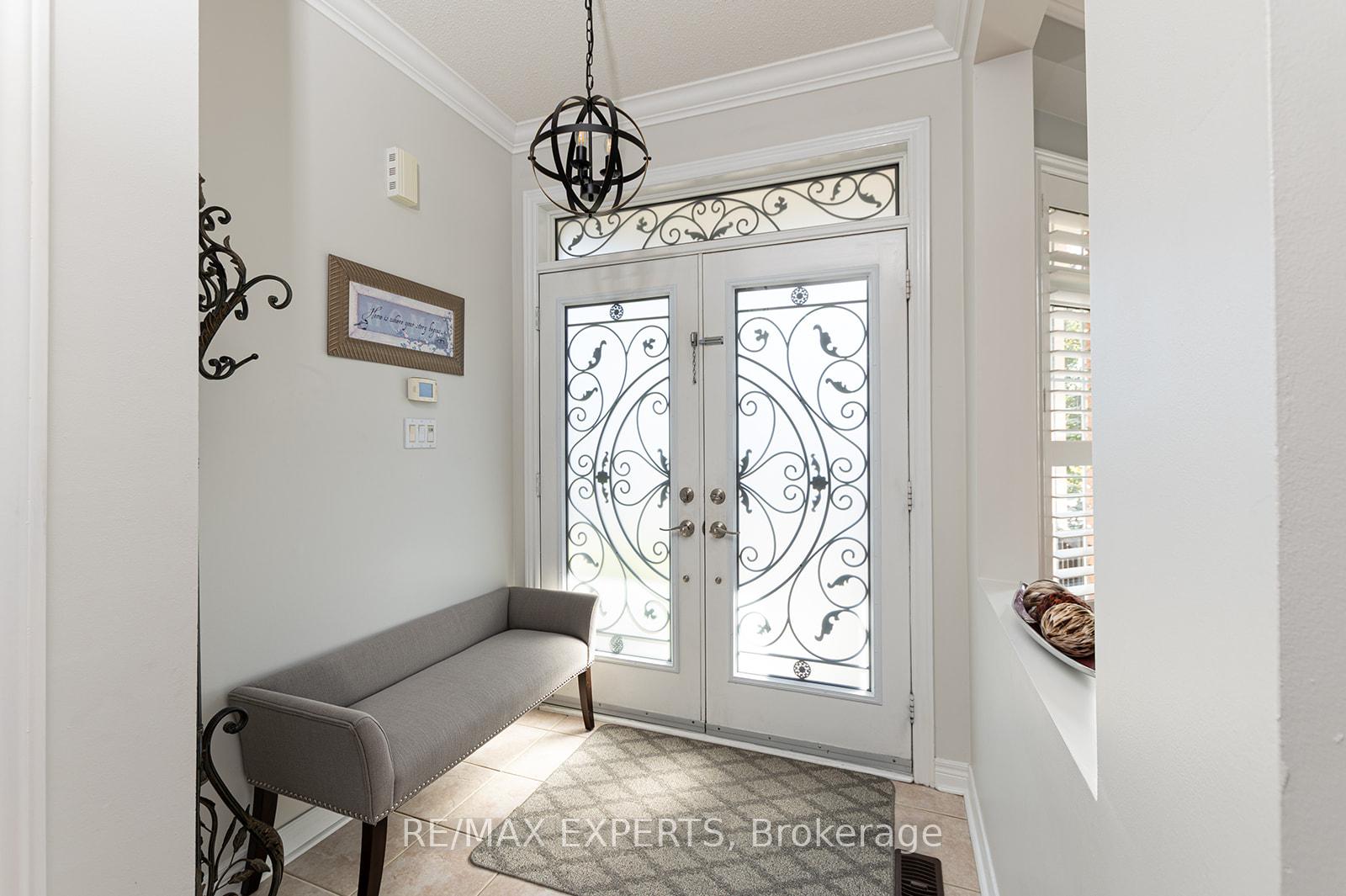 Photo 7 of 34 Laurentide Crescent, Brampton, Vales of Castlemore North — HOMEH