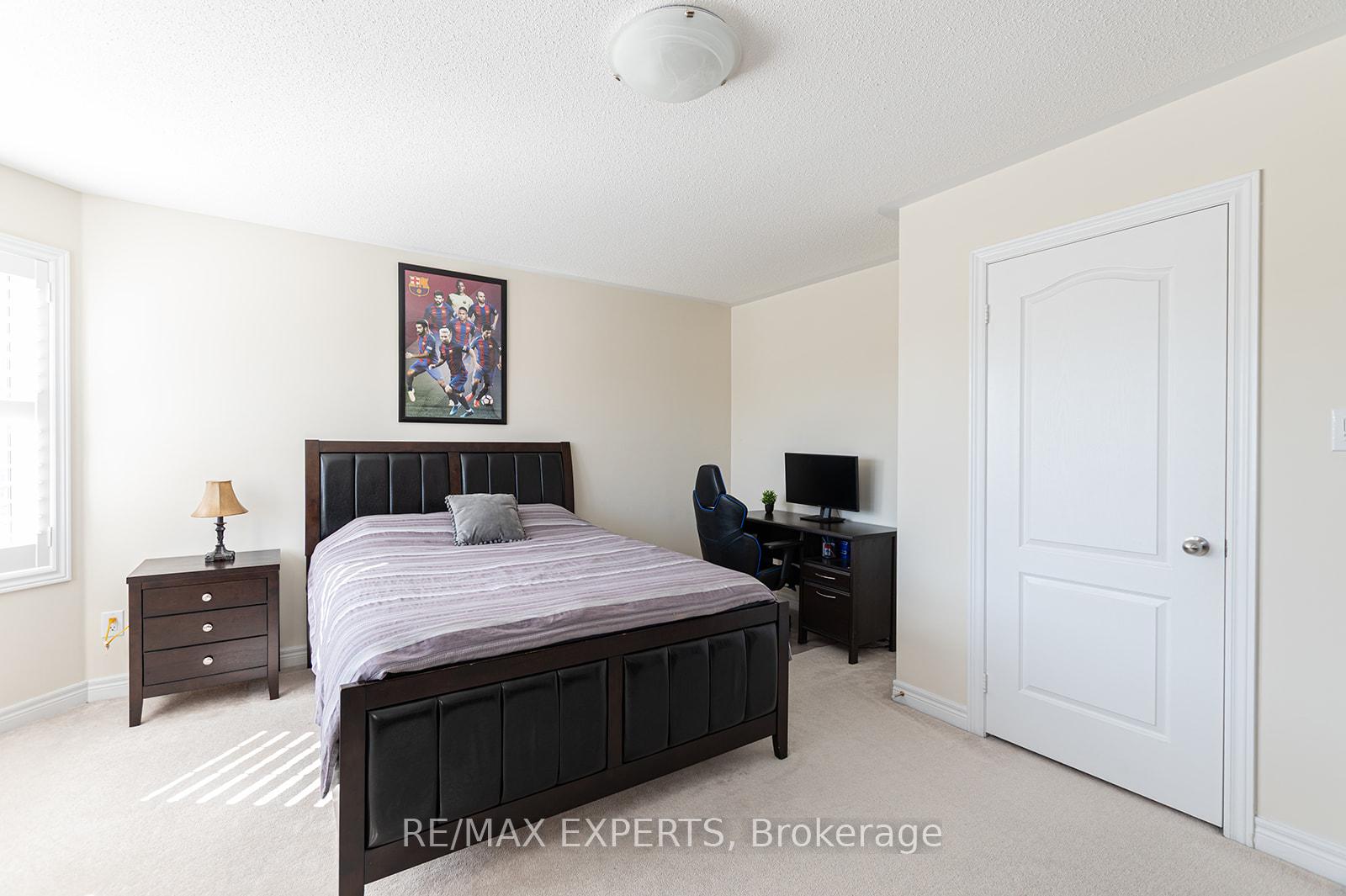 Photo 27 of 34 Laurentide Crescent, Brampton, Vales of Castlemore North — HOMEH