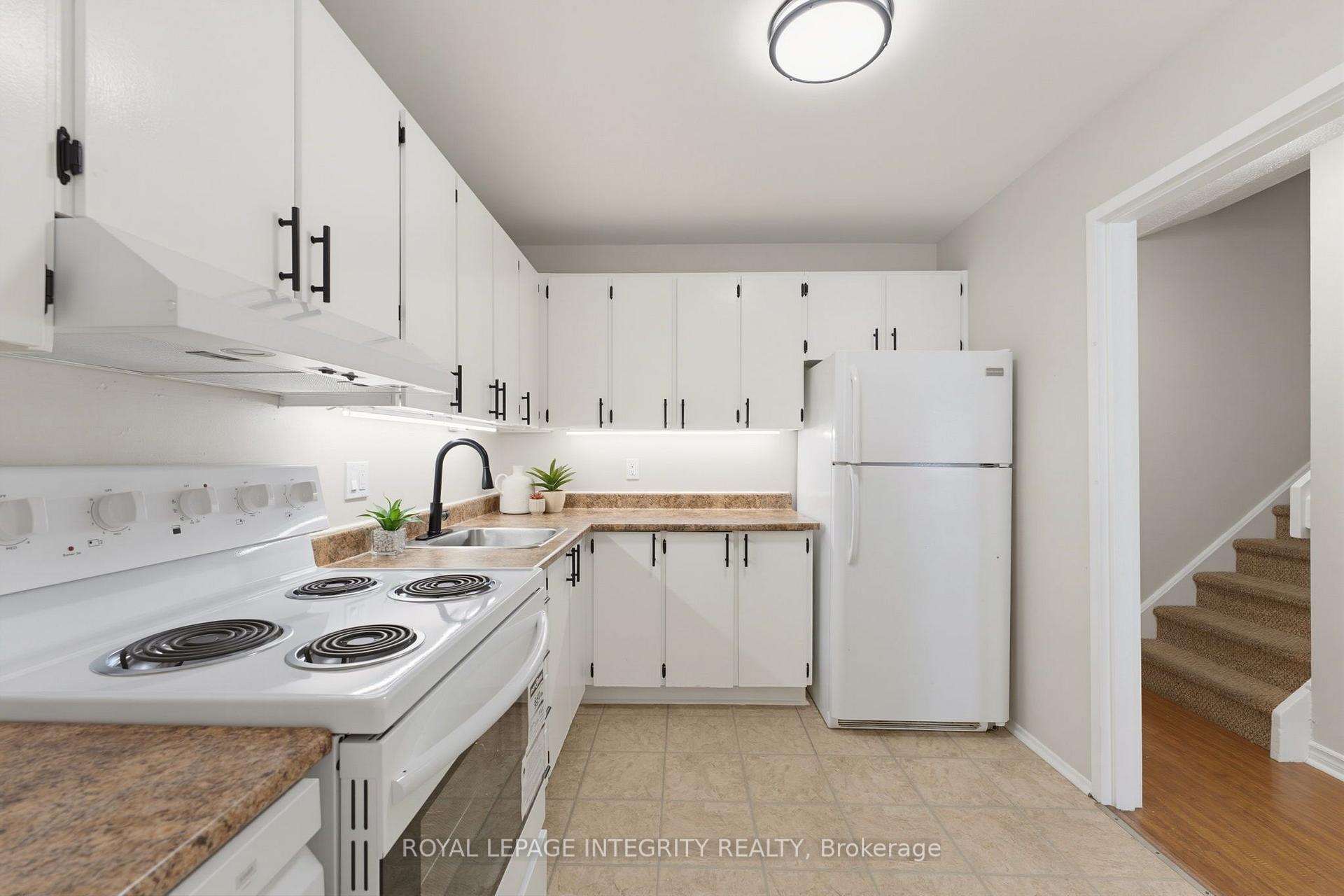 Photo 12 of Unit 36, 3415 Uplands Drive, Ottawa, Hunt Club — HOMEH