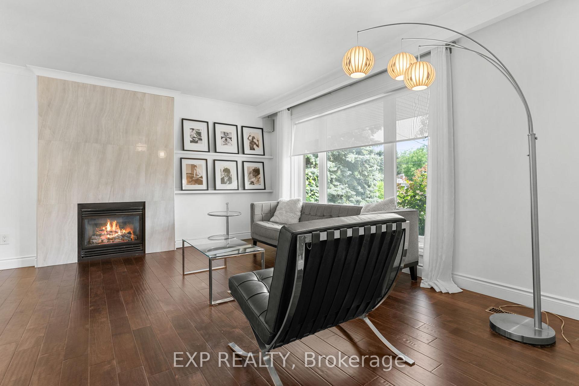Photo 6 of 20 Malaren Road, Vaughan, Maple — HOMEH