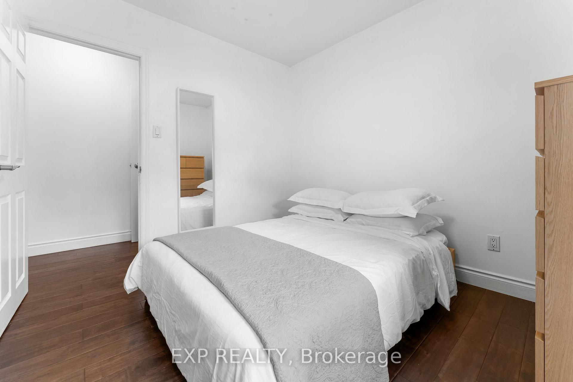 Photo 21 of 20 Malaren Road, Vaughan, Maple — HOMEH