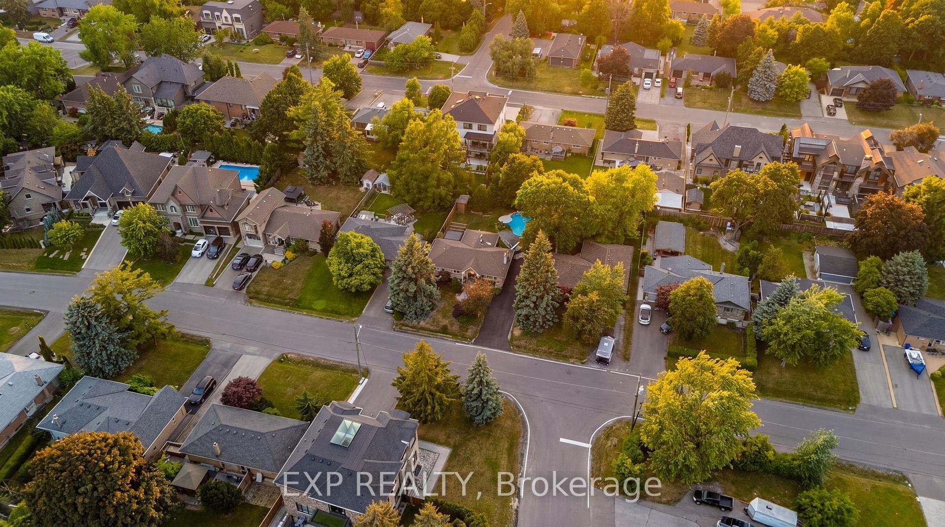 Photo 47 of 20 Malaren Road, Vaughan, Maple — HOMEH