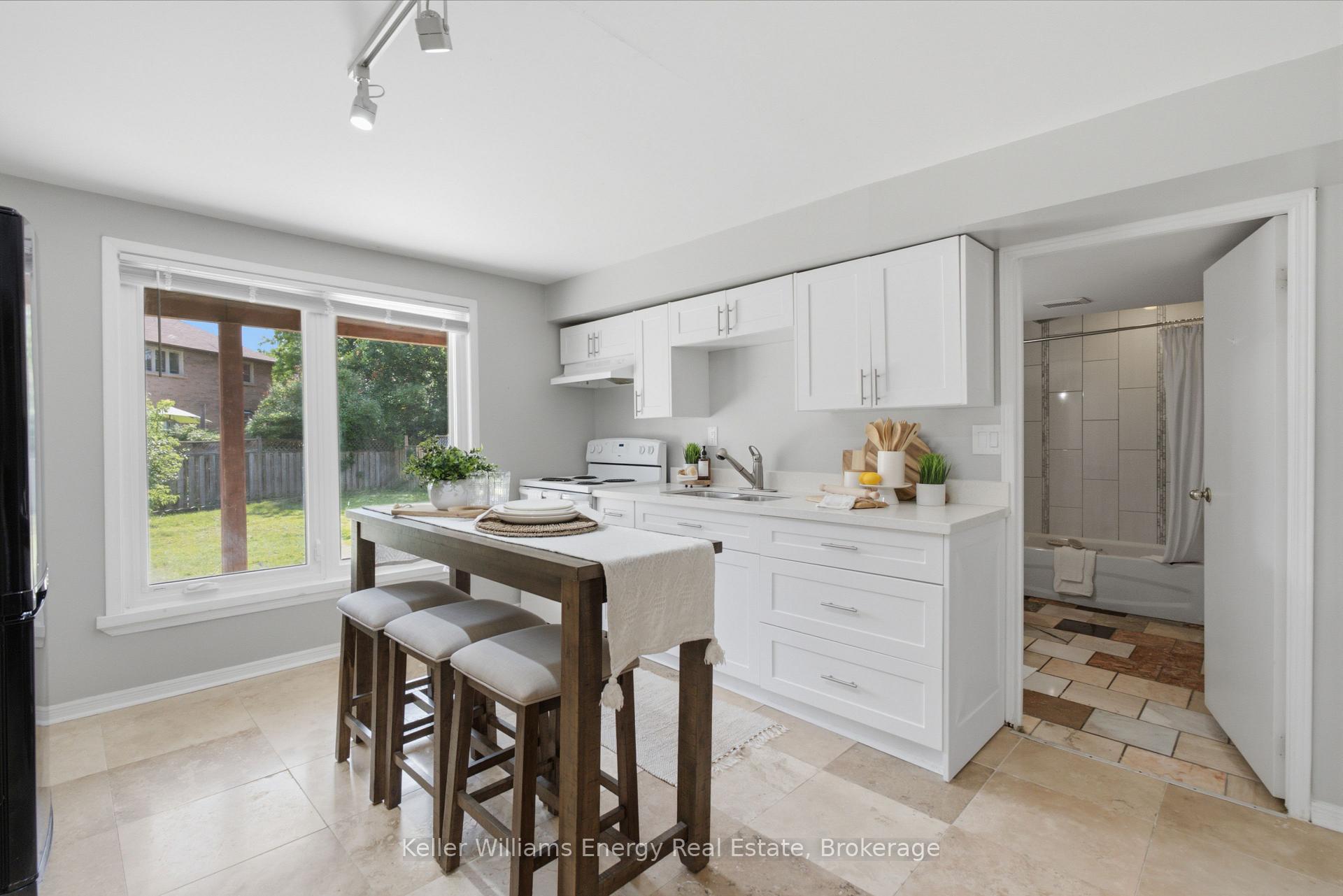 Photo 33 of 21 Rotherglen Road N, Ajax, Central West — HOMEH
