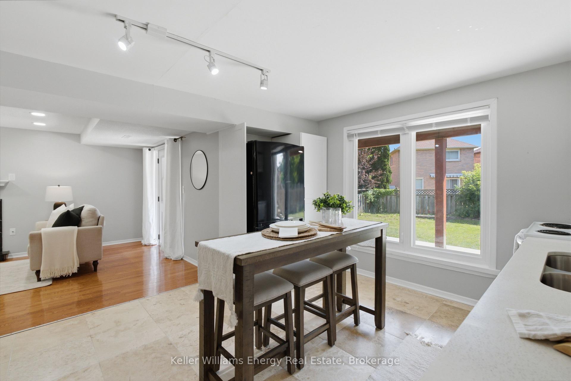 Photo 35 of 21 Rotherglen Road N, Ajax, Central West — HOMEH