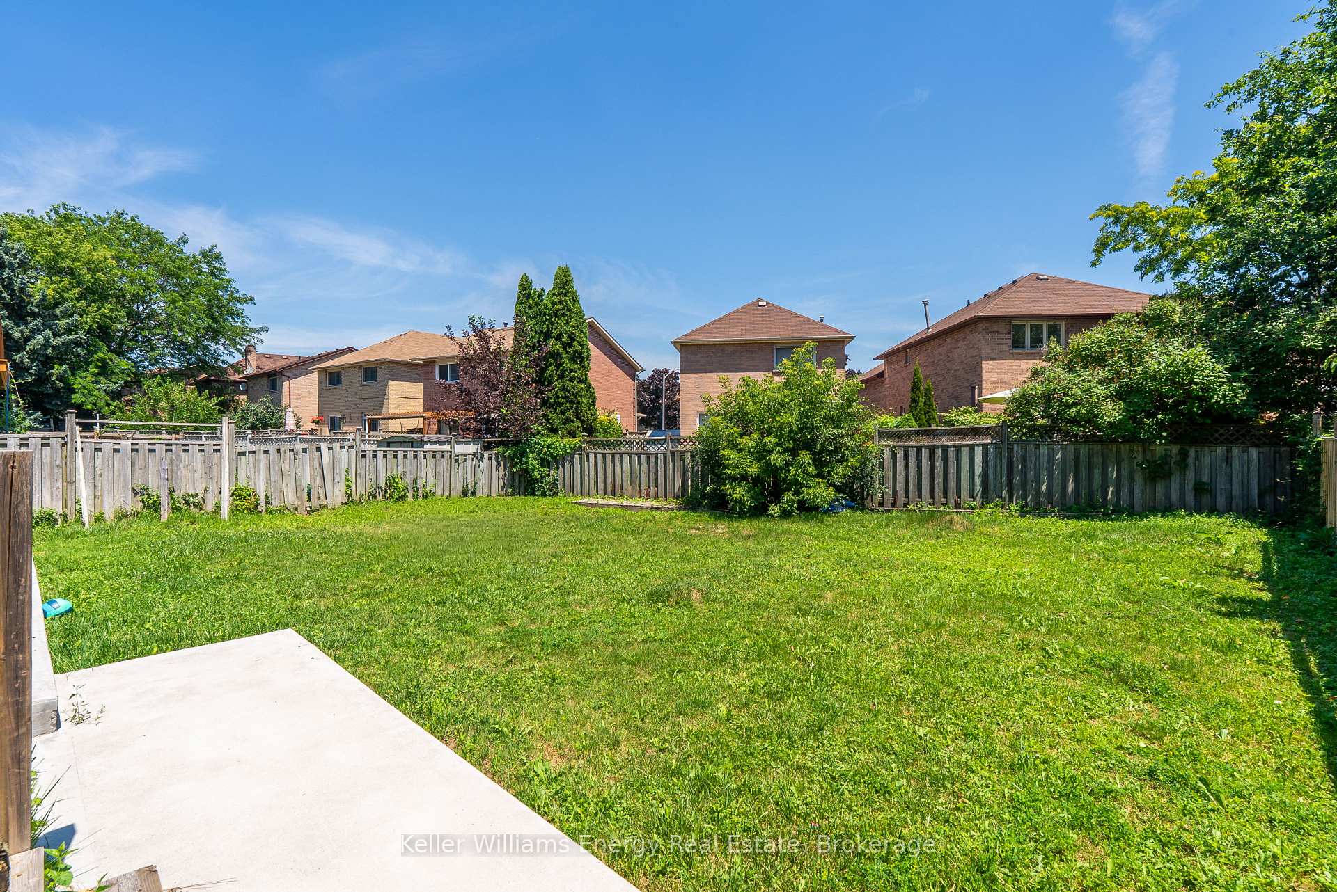 Photo 48 of 21 Rotherglen Road N, Ajax, Central West — HOMEH