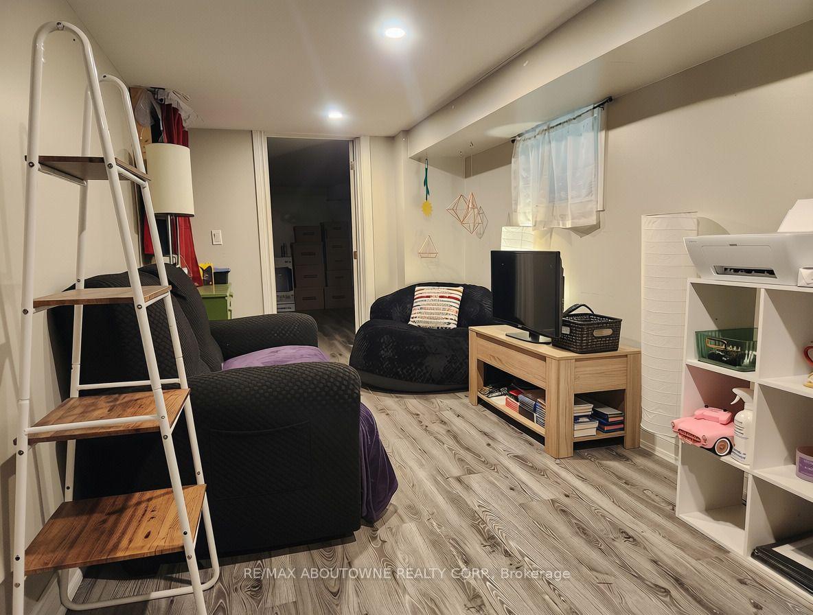 Photo 8 of Unit 1B, 498 Main Street E, Hamilton, Stinson — HOMEH