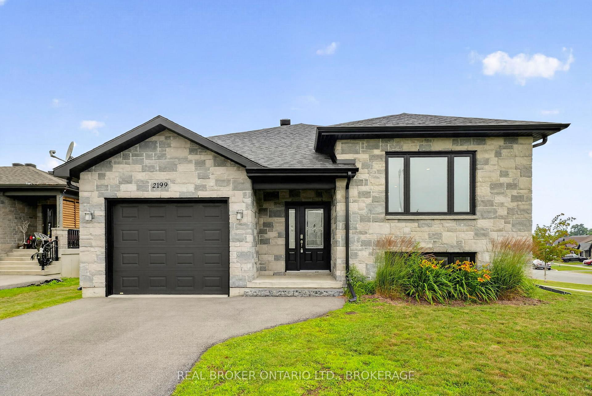 Photo 1 of 2199 Burke Avenue, Cornwall, Cornwall — HOMEH