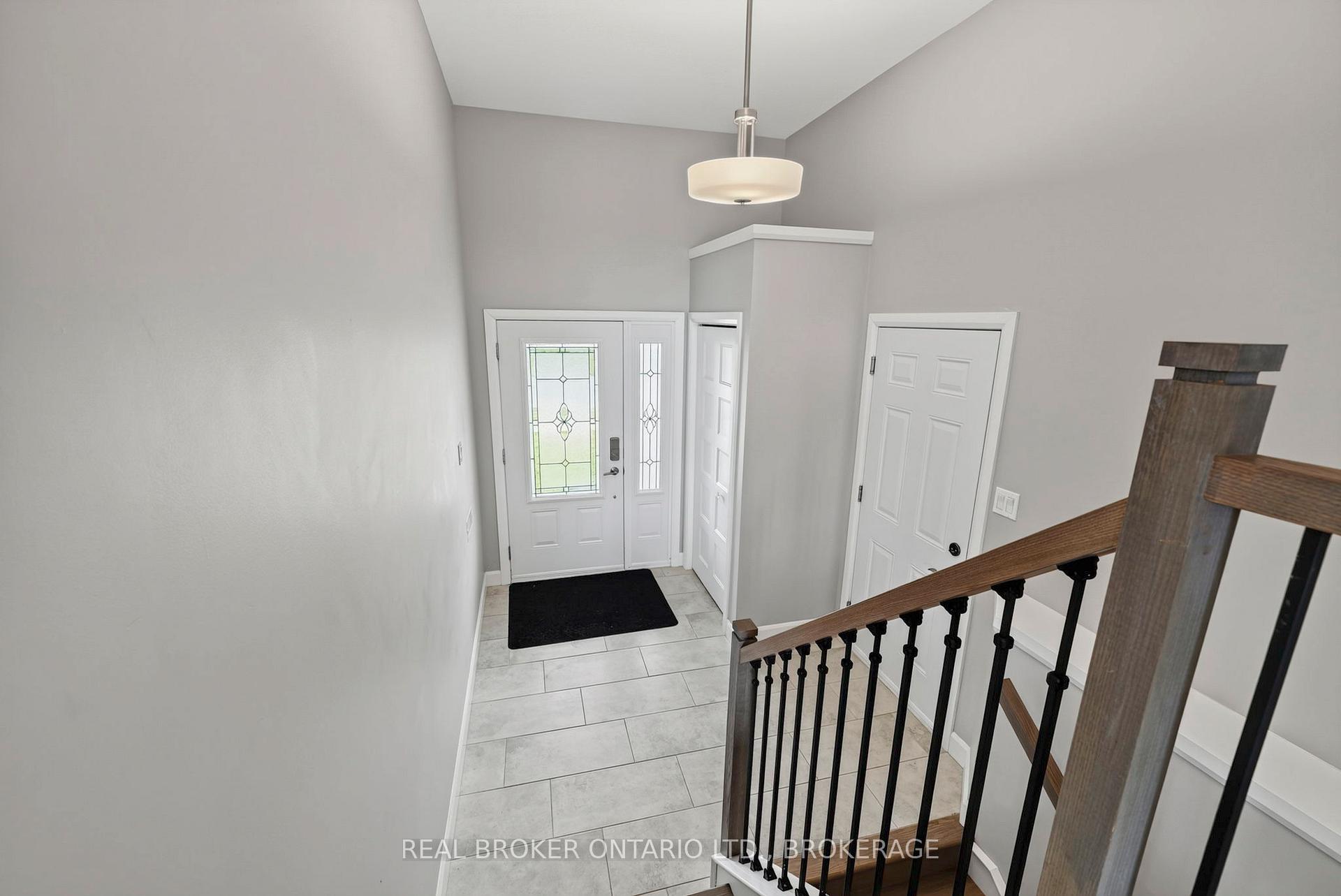 Photo 4 of 2199 Burke Avenue, Cornwall, Cornwall — HOMEH