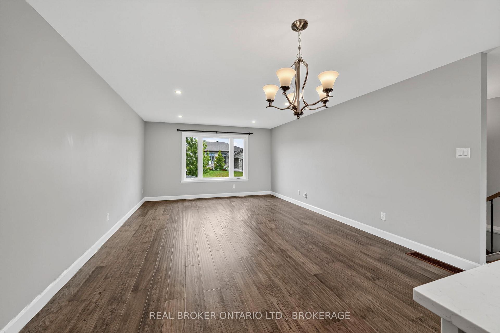 Photo 7 of 2199 Burke Avenue, Cornwall, Cornwall — HOMEH