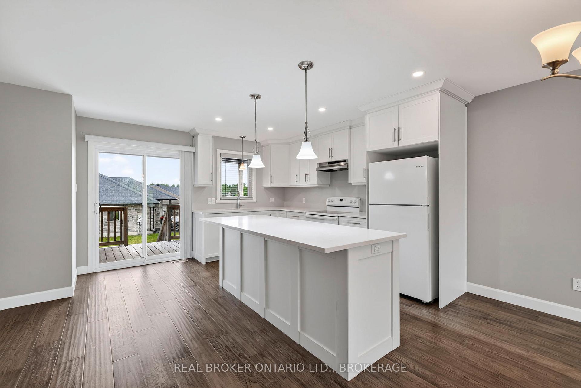 Photo 9 of 2199 Burke Avenue, Cornwall, Cornwall — HOMEH