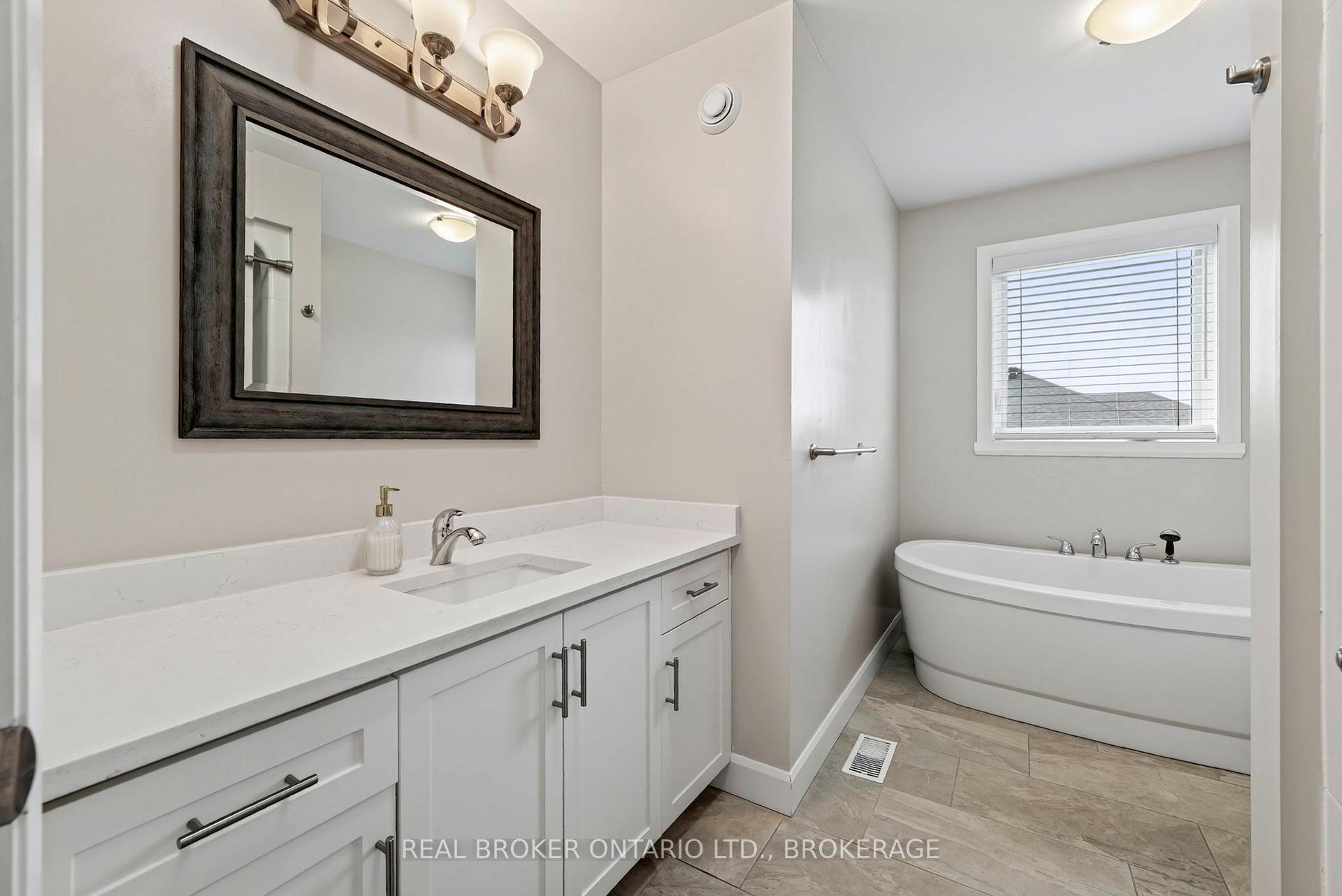 Photo 17 of 2199 Burke Avenue, Cornwall, Cornwall — HOMEH