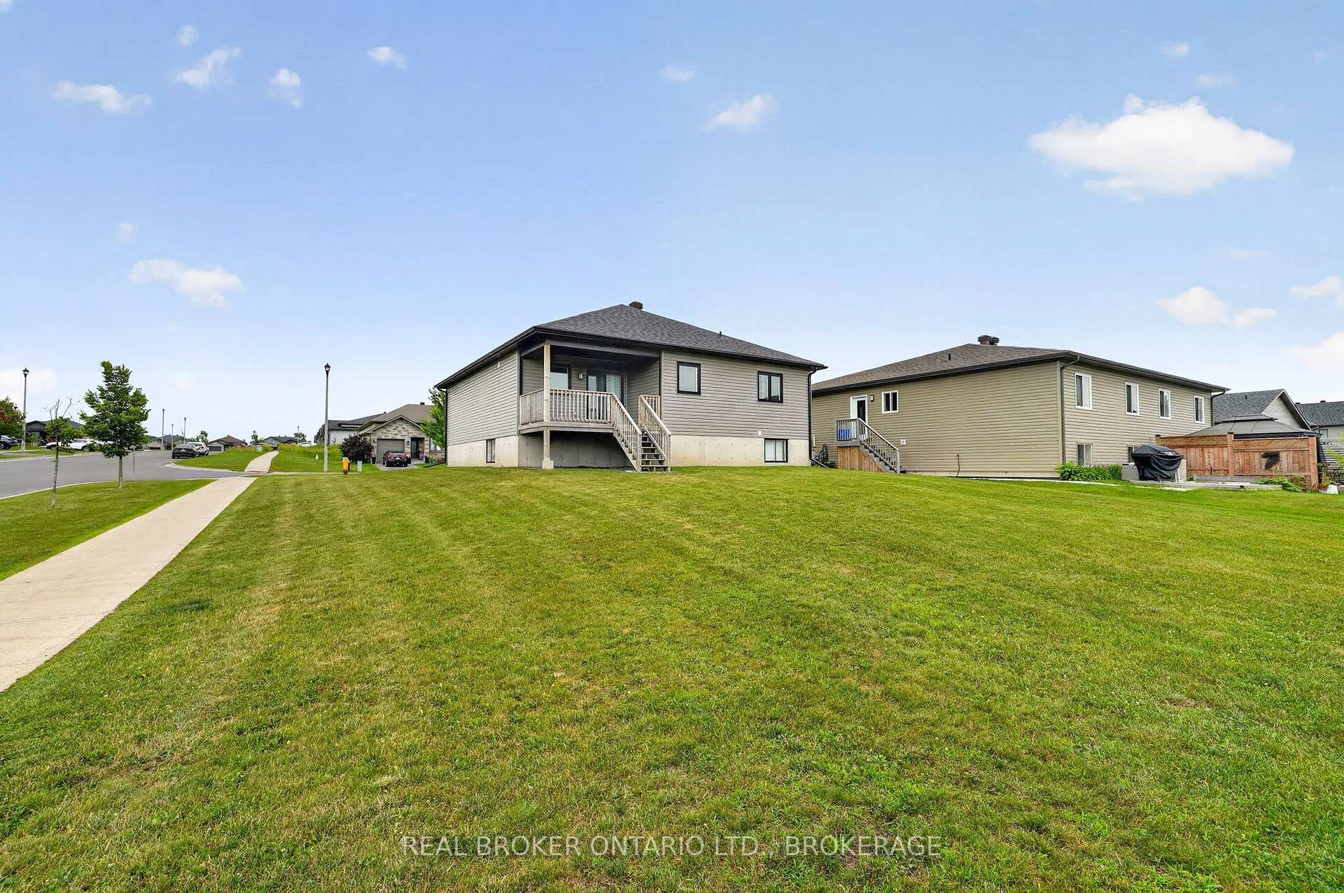 Photo 38 of 2199 Burke Avenue, Cornwall, Cornwall — HOMEH