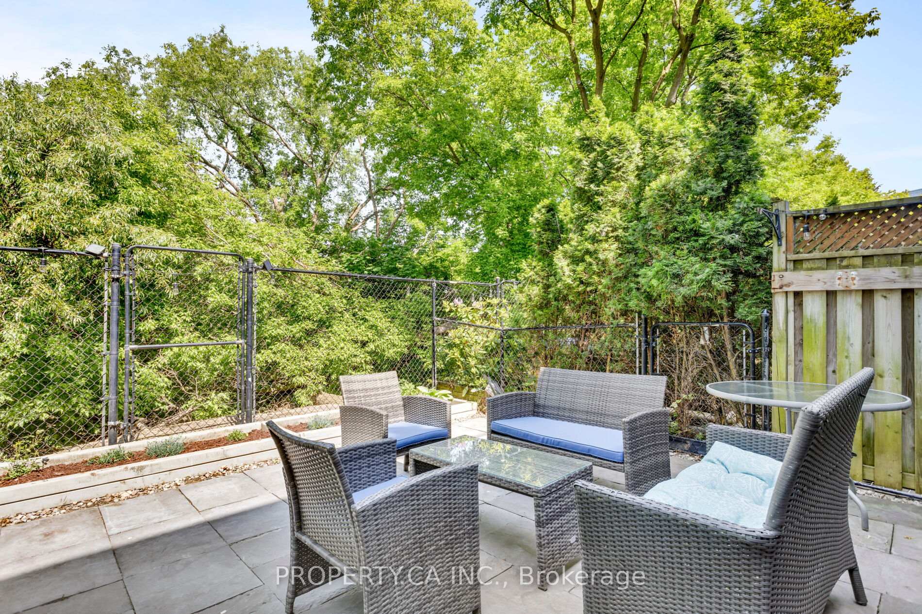 Photo 25 of 9 Leaves Terrace, Etobicoke, Stonegate-Queensway — HOMEH