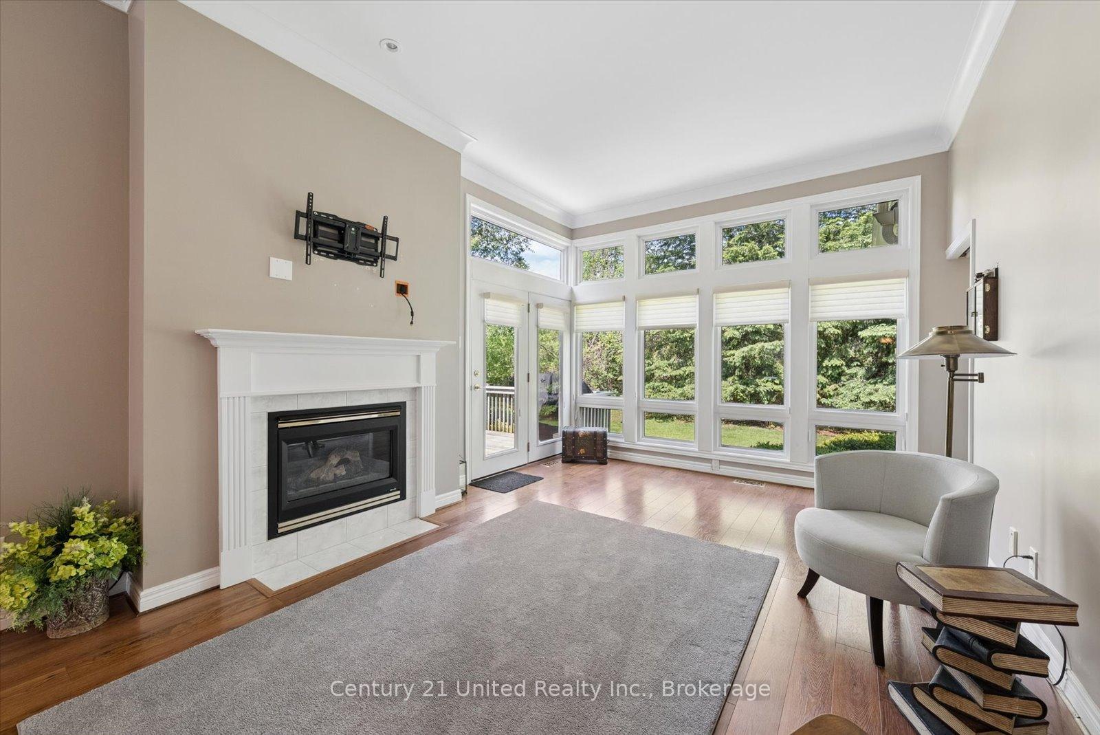 Photo 9 of Unit 11, 1850 Cherryhill Road, Peterborough, Monaghan Ward 2 — HOMEH