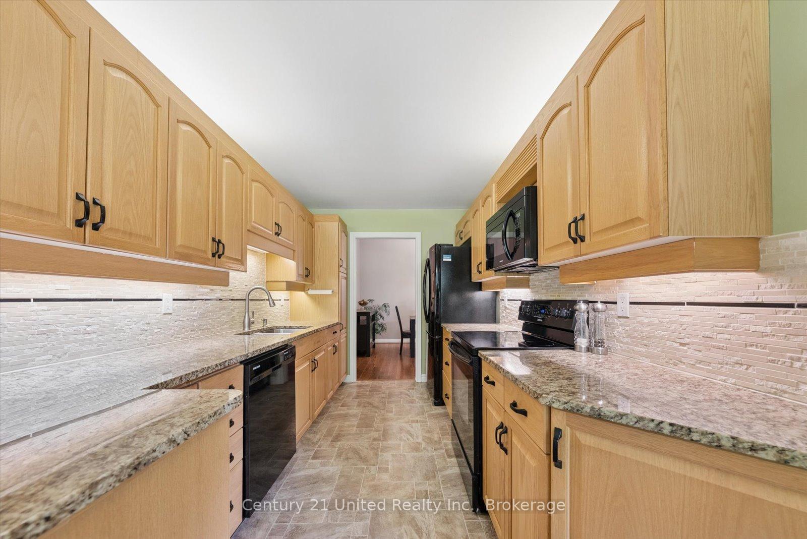 Photo 19 of Unit 11, 1850 Cherryhill Road, Peterborough, Monaghan Ward 2 — HOMEH