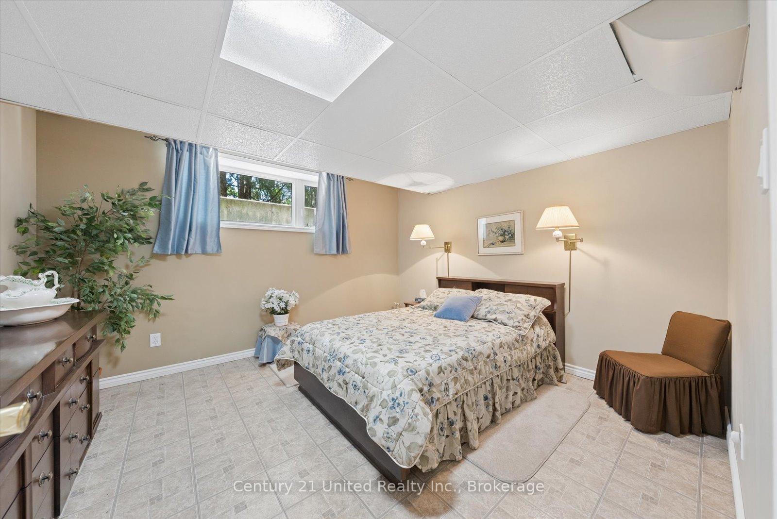 Photo 35 of Unit 11, 1850 Cherryhill Road, Peterborough, Monaghan Ward 2 — HOMEH