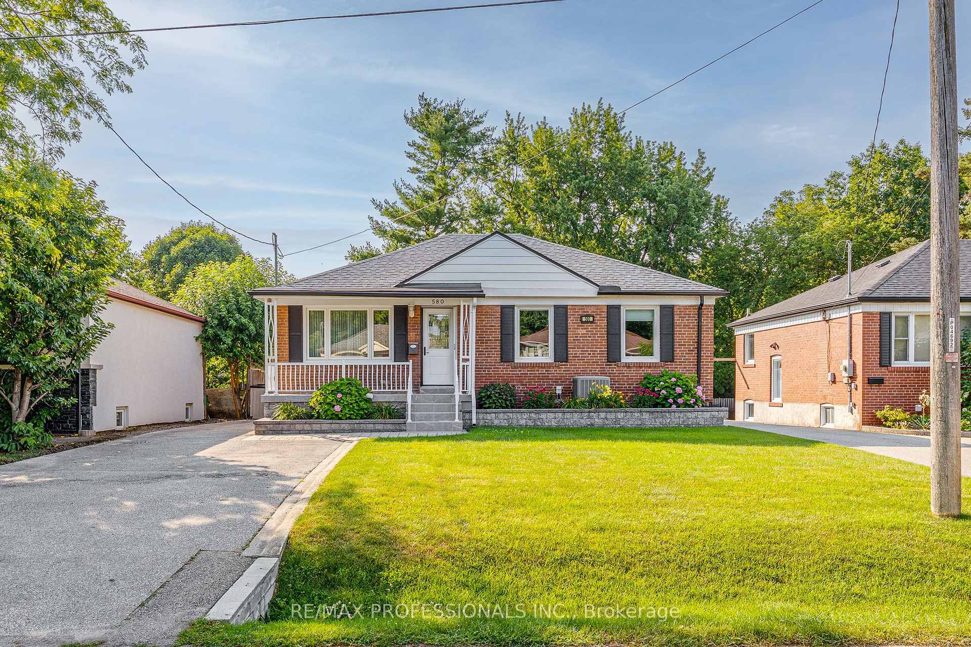 Photo 28 of 580 Exbury Crescent, Mississauga, Mineola — HOMEH