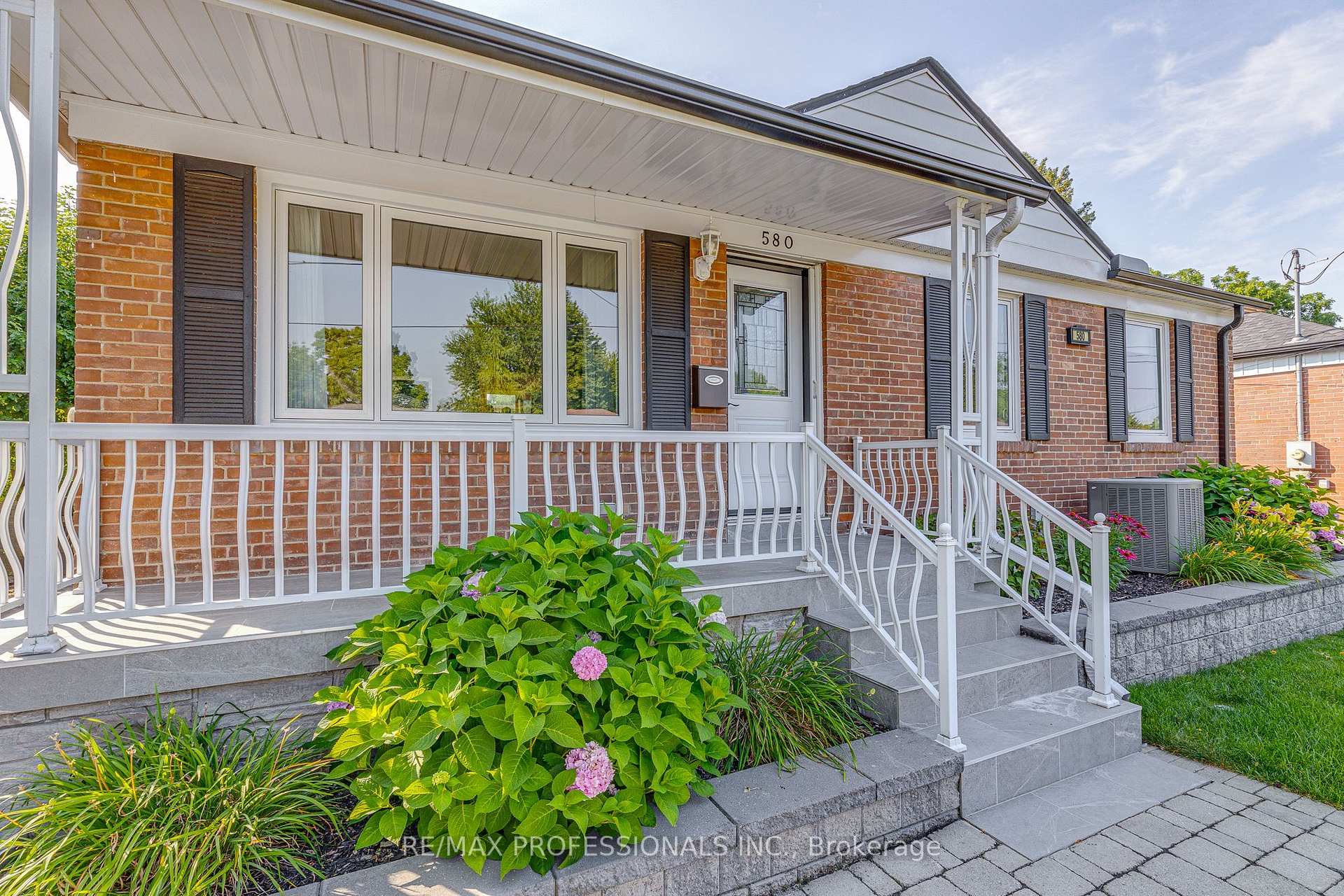 Photo 30 of 580 Exbury Crescent, Mississauga, Mineola — HOMEH