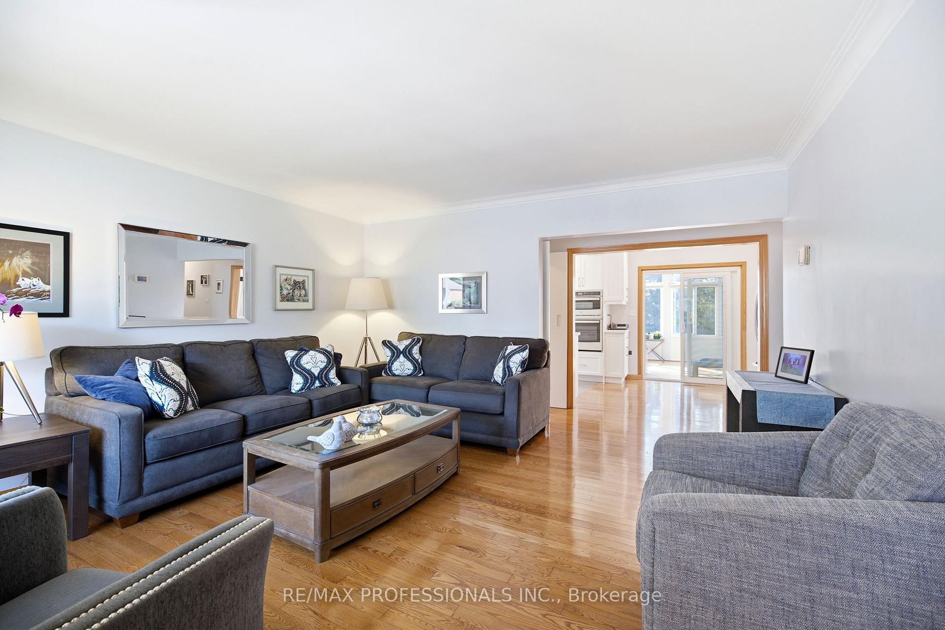 Photo 1 of 580 Exbury Crescent, Mississauga, Mineola — HOMEH