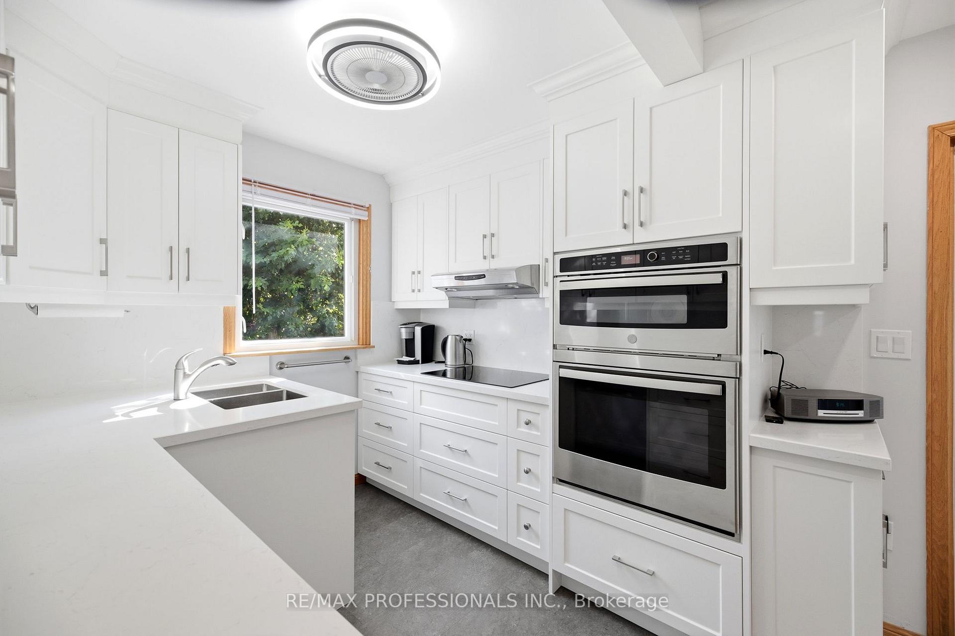 Photo 7 of 580 Exbury Crescent, Mississauga, Mineola — HOMEH