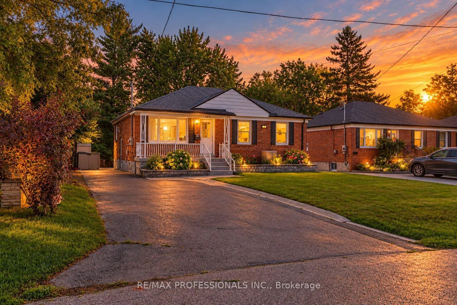 Photo of 580 Exbury Crescent