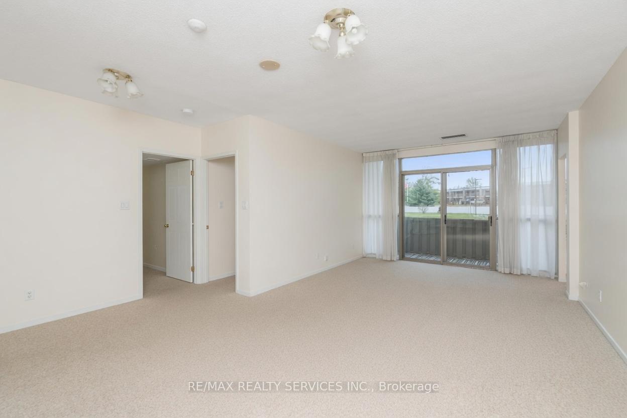 Photo 14 of Unit 107, 20 McFarlane Drive, Halton Hills, Georgetown — HOMEH