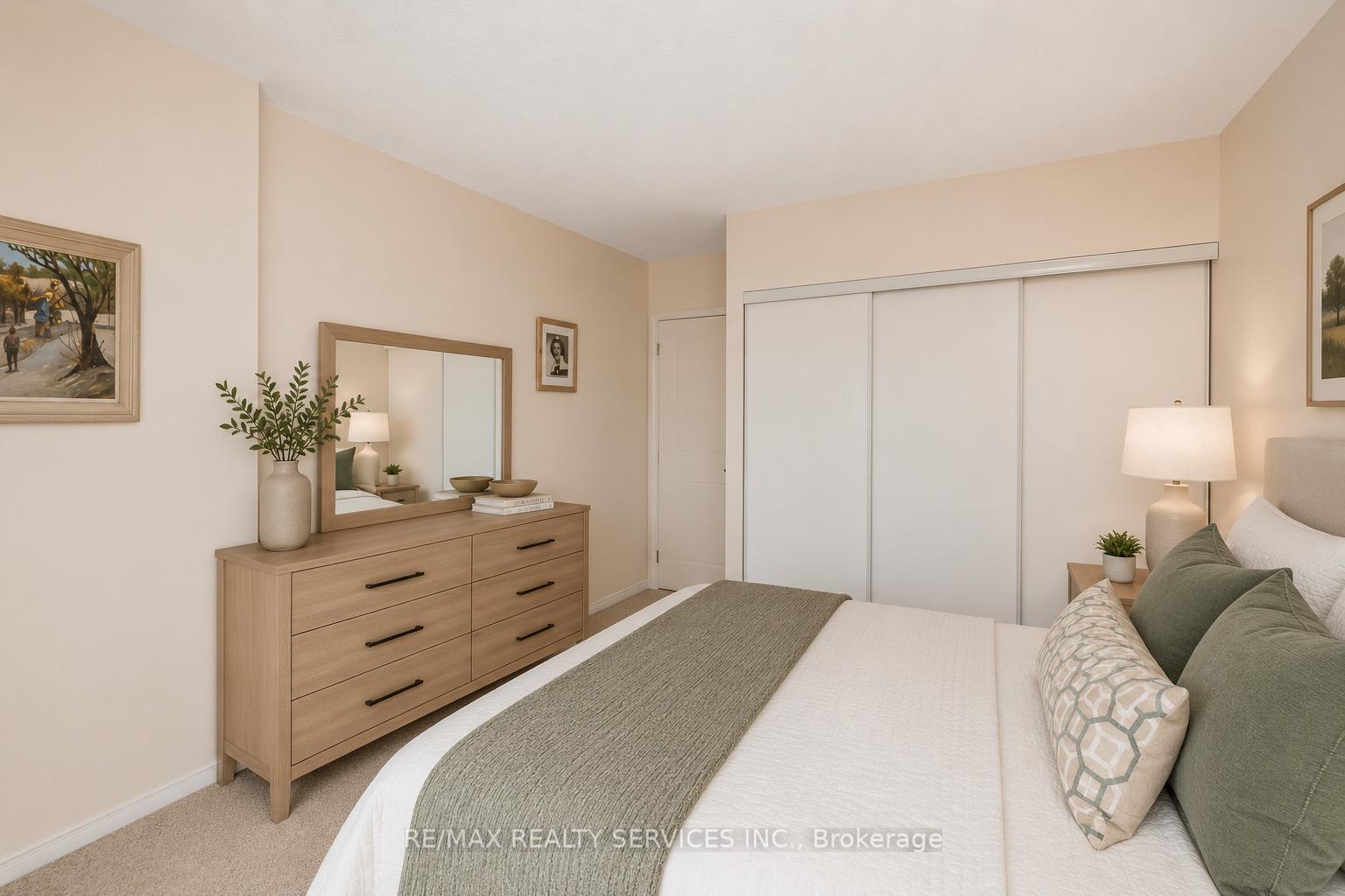 Photo 25 of Unit 107, 20 McFarlane Drive, Halton Hills, Georgetown — HOMEH