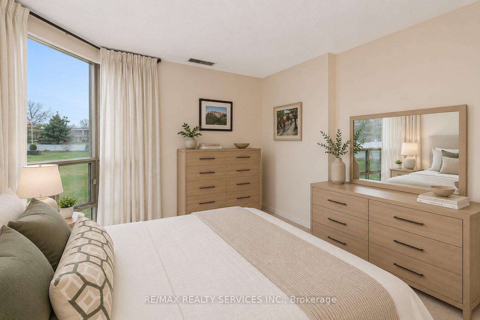 Photo 27 of Unit 107, 20 McFarlane Drive, Halton Hills, Georgetown — HOMEH