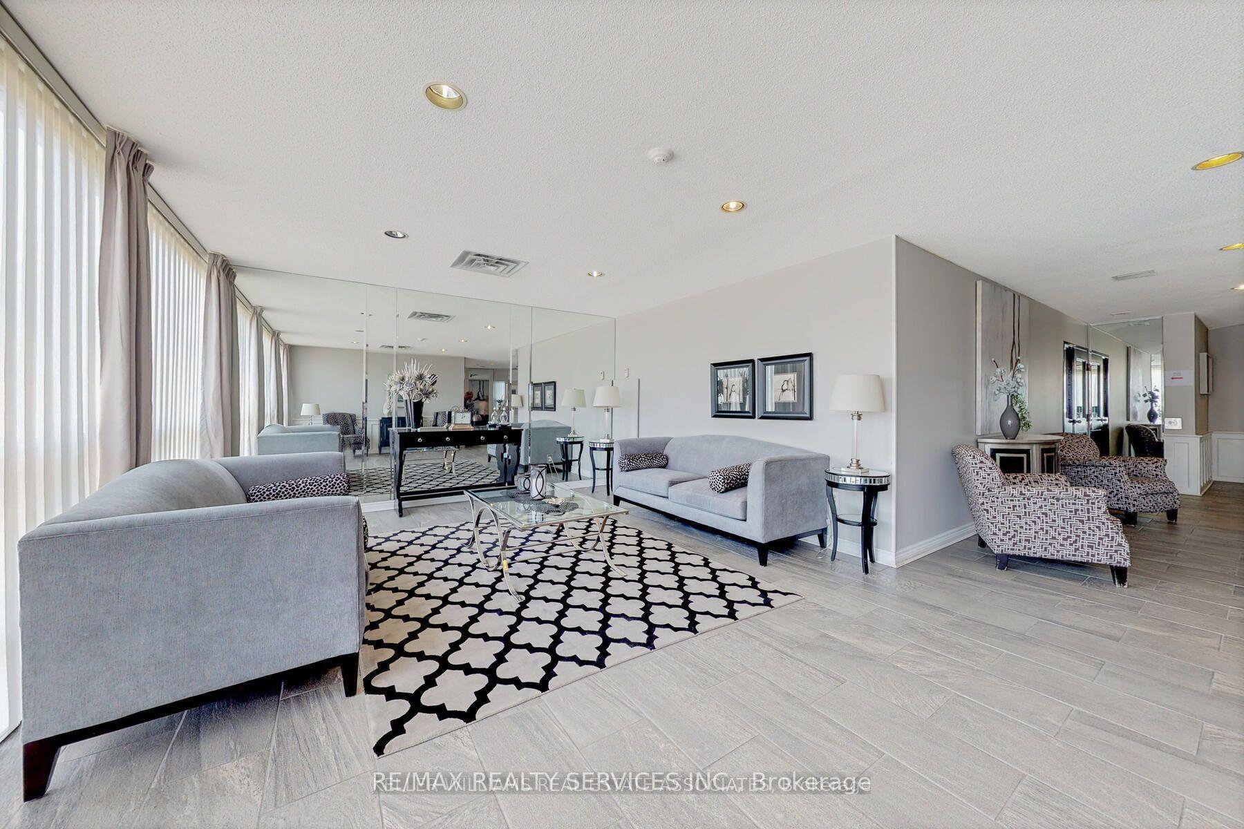 Photo 33 of Unit 107, 20 McFarlane Drive, Halton Hills, Georgetown — HOMEH