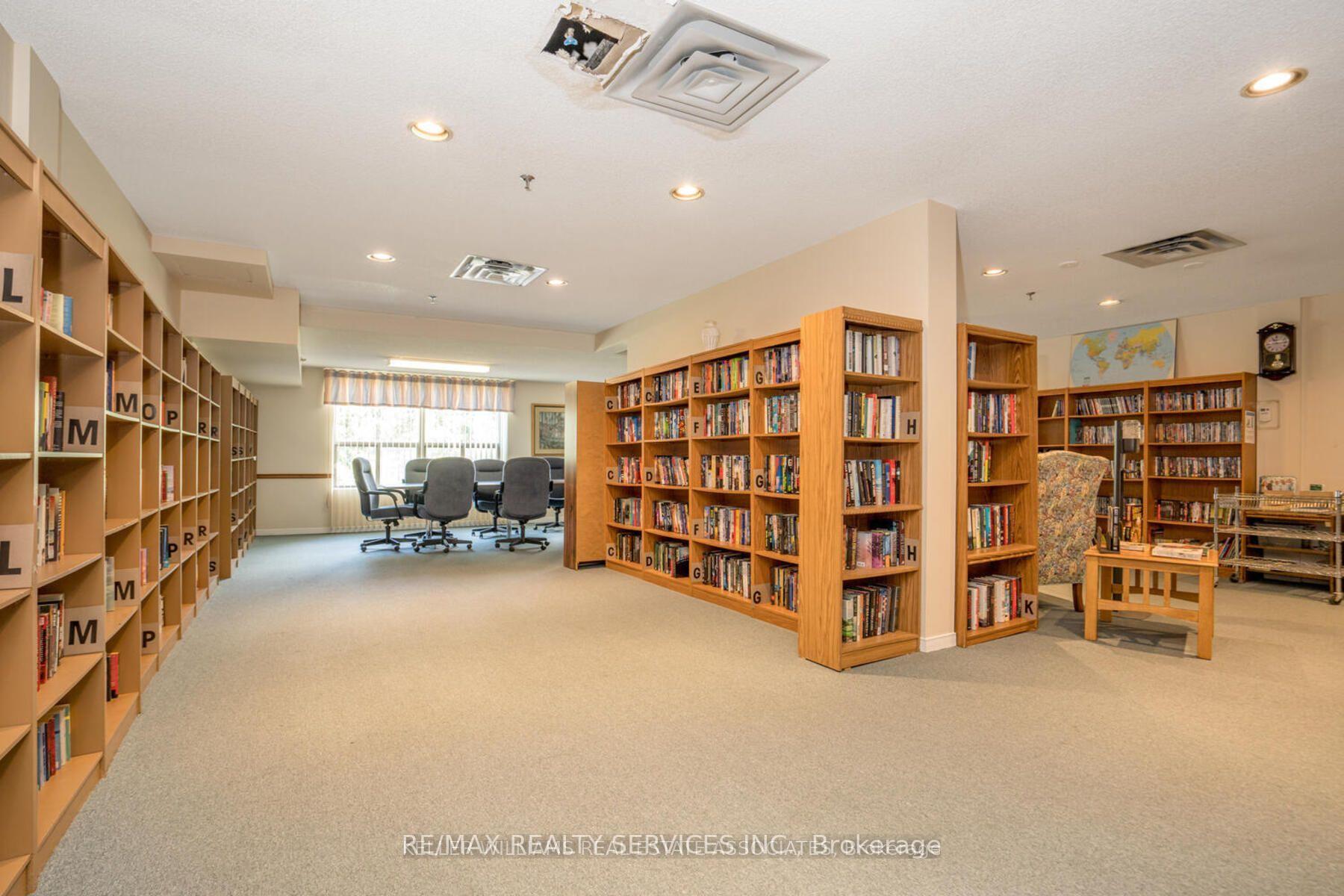Photo 40 of Unit 107, 20 McFarlane Drive, Halton Hills, Georgetown — HOMEH
