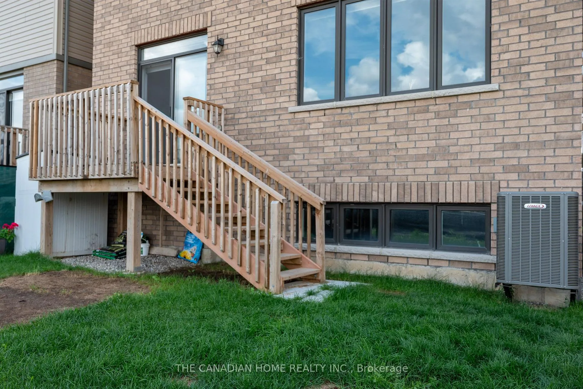 Photo 38 of 232 Wilmot Road, Brantford, Empire South — HOMEH