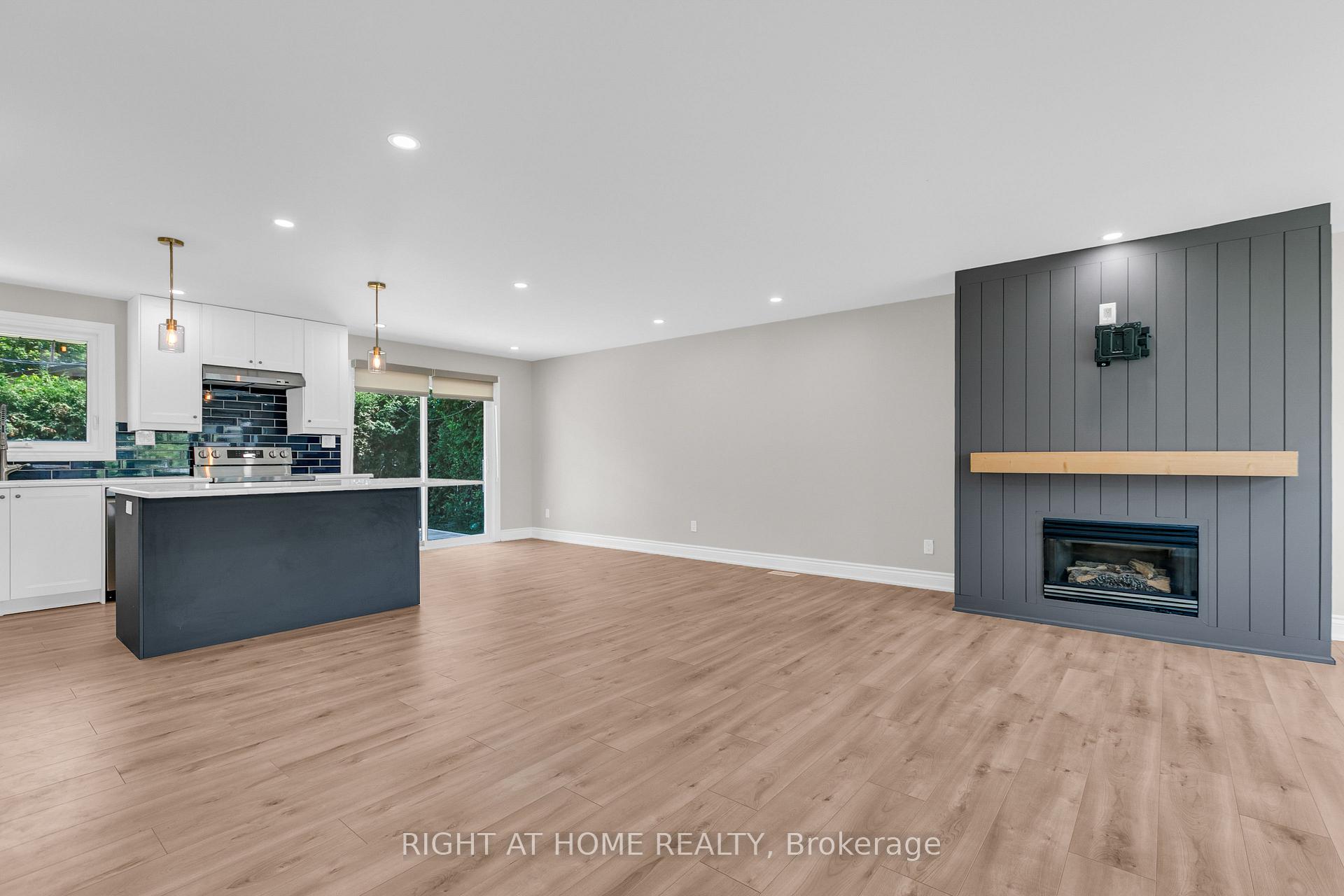Photo 4 of Unit A, 29 Horner Drive, Ottawa, Lakeview Park — HOMEH