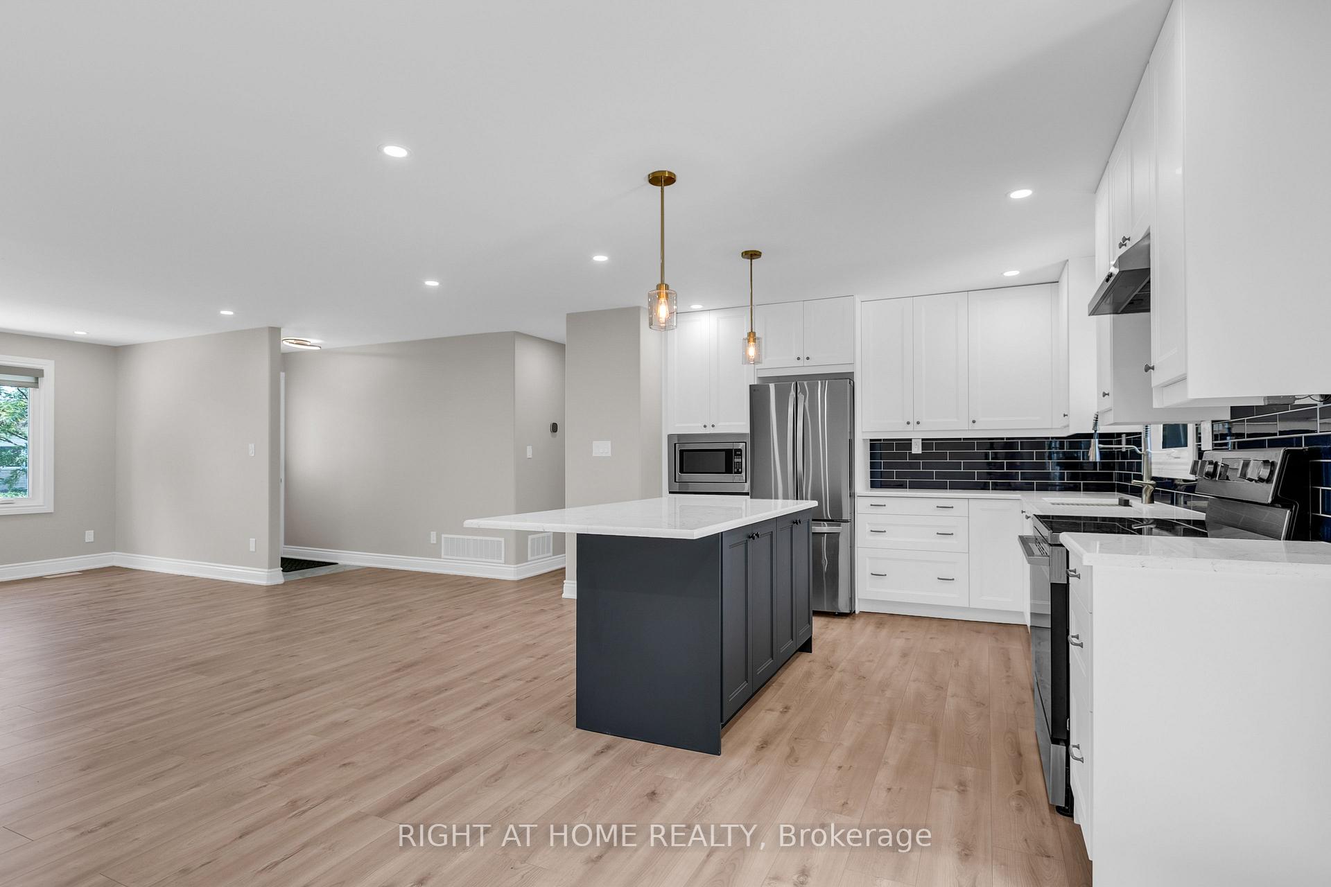 Photo 9 of Unit A, 29 Horner Drive, Ottawa, Lakeview Park — HOMEH