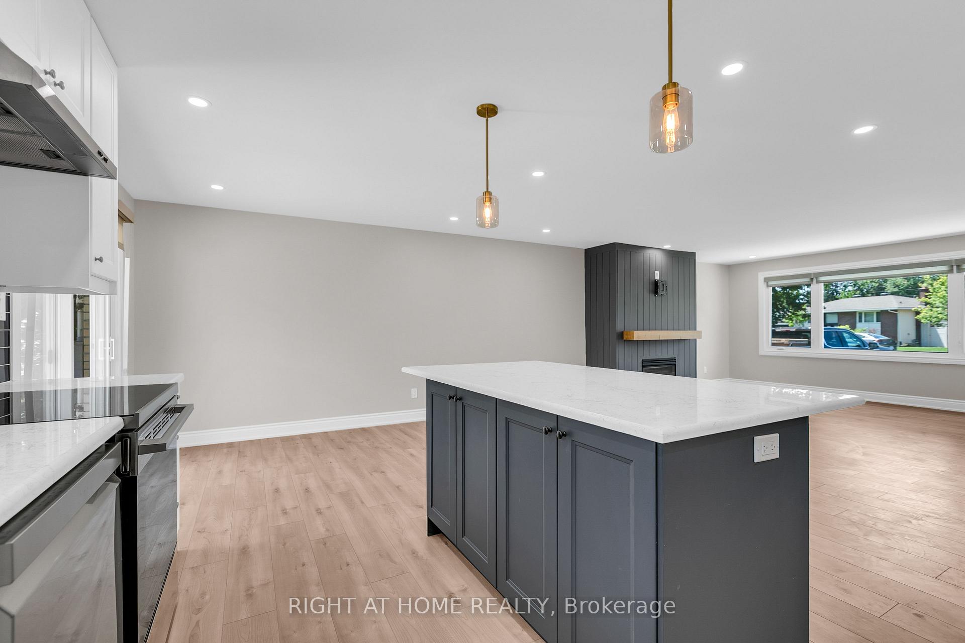 Photo 12 of Unit A, 29 Horner Drive, Ottawa, Lakeview Park — HOMEH