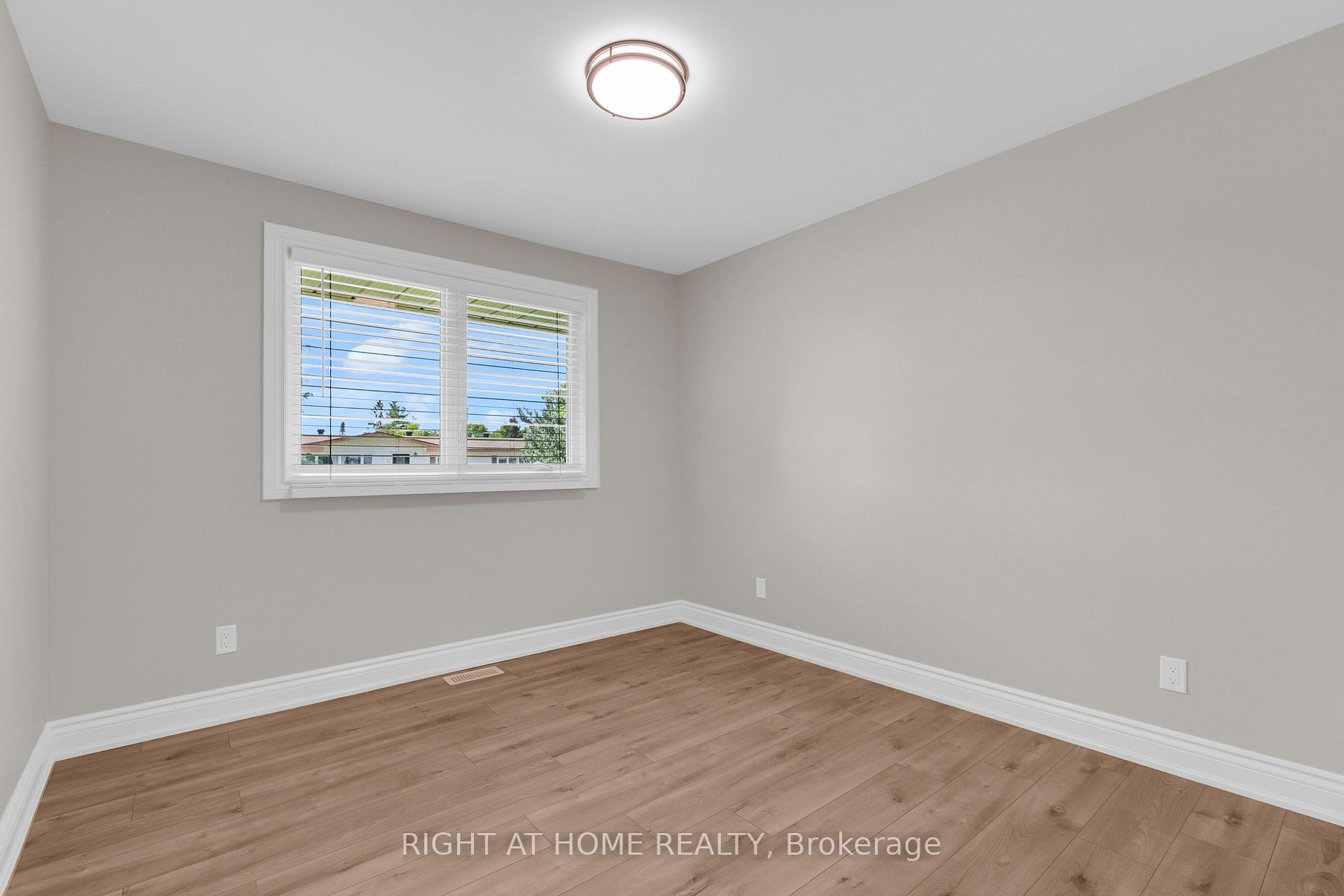 Photo 15 of Unit A, 29 Horner Drive, Ottawa, Lakeview Park — HOMEH