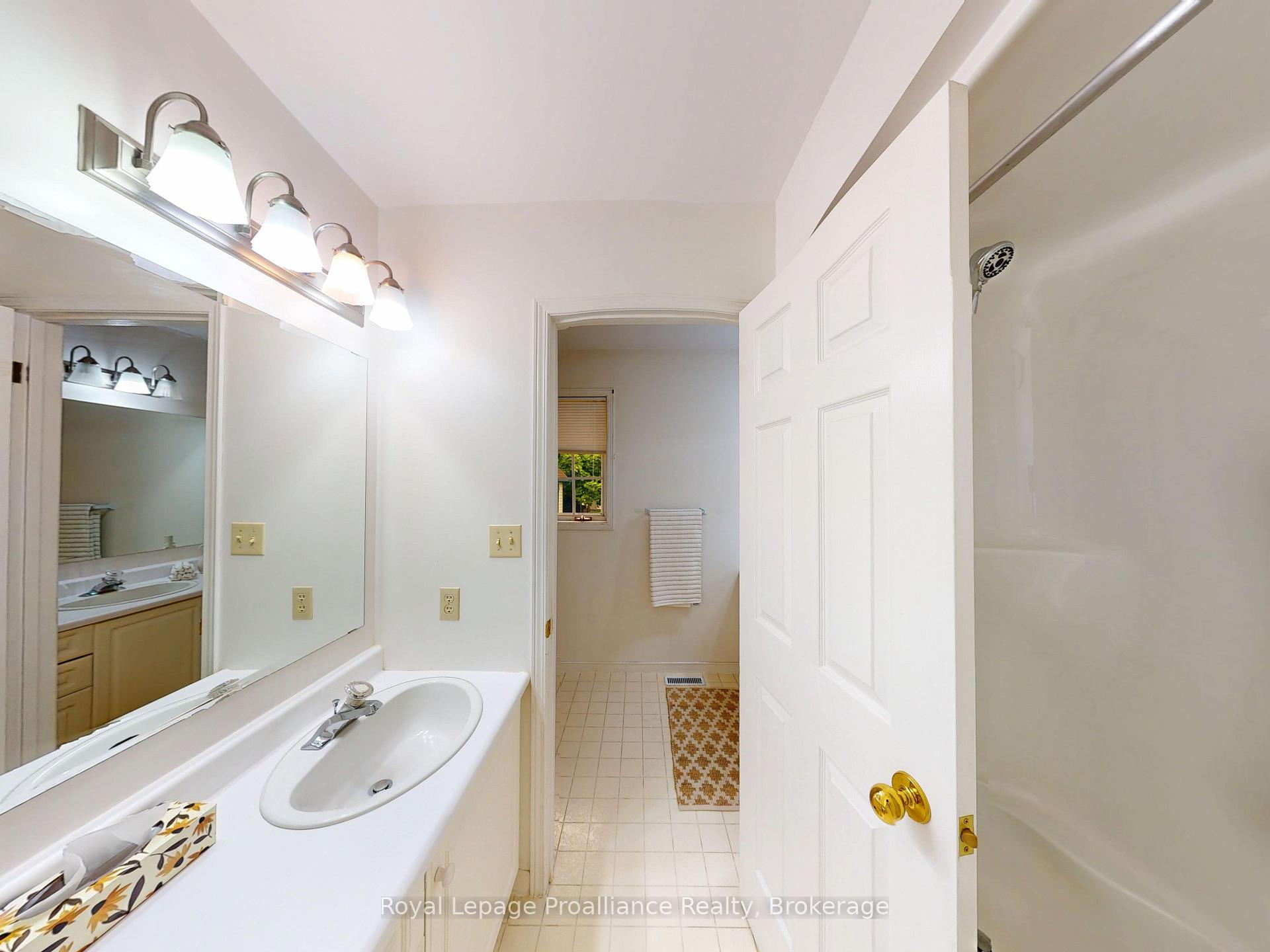 Photo 17 of 88 Westwind Crescent, Prince Edward County, Wellington Ward — HOMEH