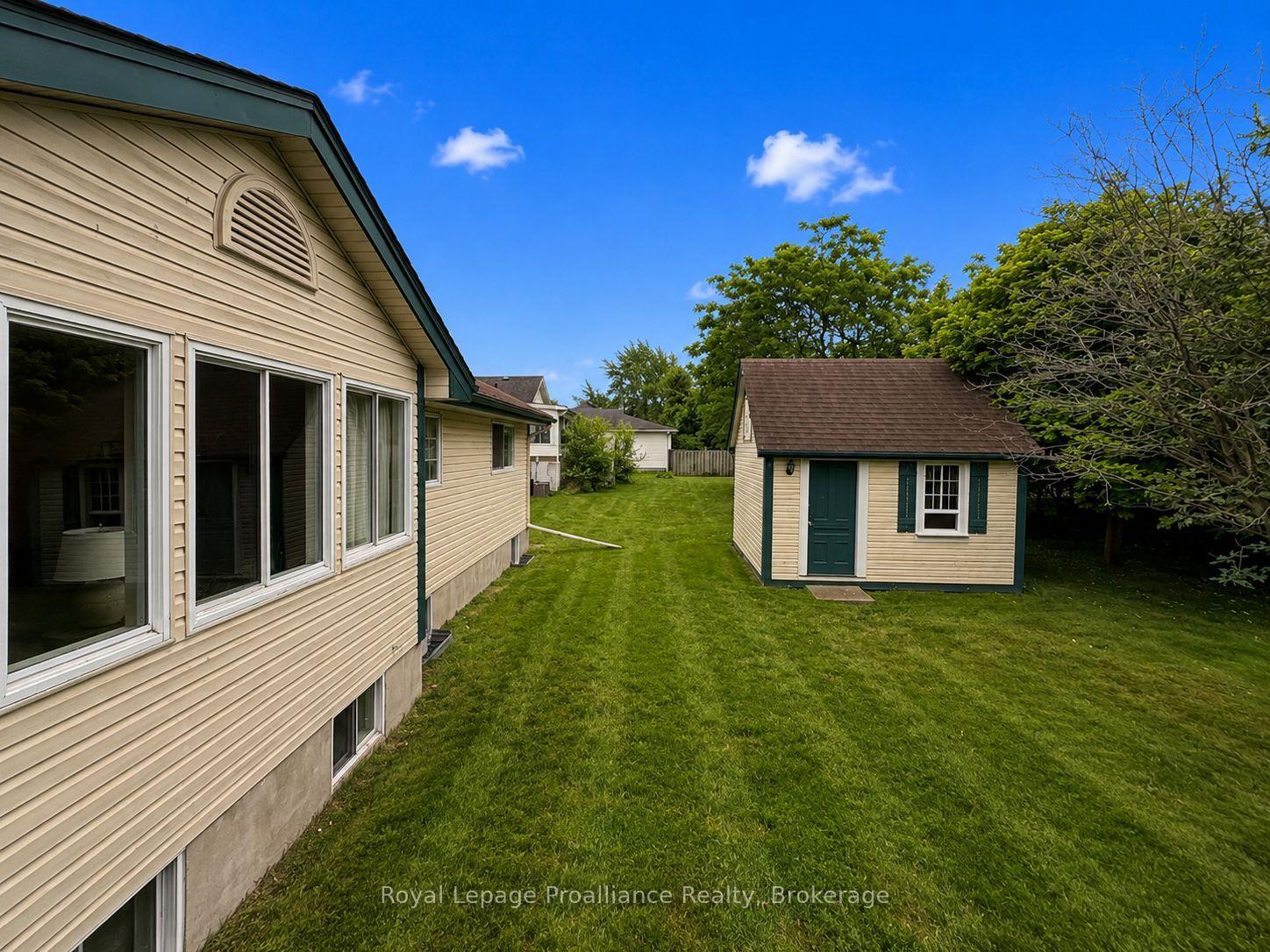 Photo 45 of 88 Westwind Crescent, Prince Edward County, Wellington Ward — HOMEH
