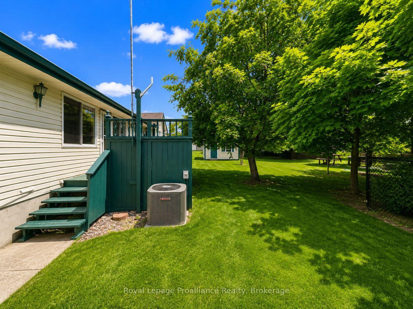 Photo 47 of 88 Westwind Crescent, Prince Edward County, Wellington Ward — HOMEH