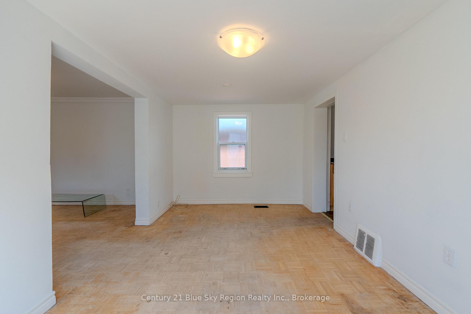 Photo 22 of 18 Pollard Avenue, North Bay, Ferris — HOMEH