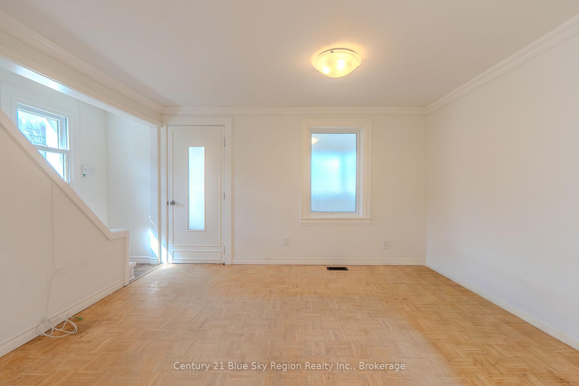 Photo 23 of 18 Pollard Avenue, North Bay, Ferris — HOMEH
