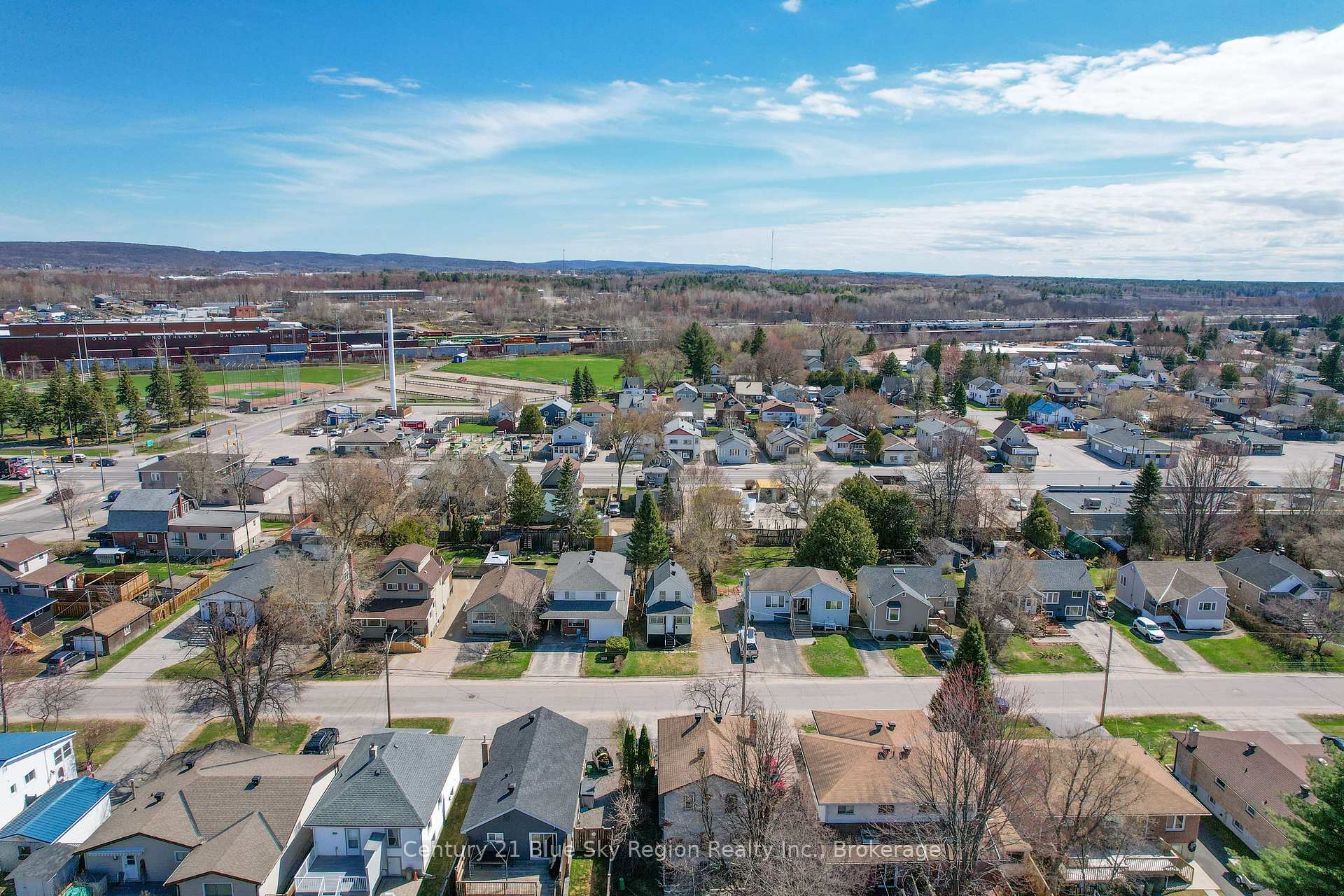 Photo 35 of 18 Pollard Avenue, North Bay, Ferris — HOMEH