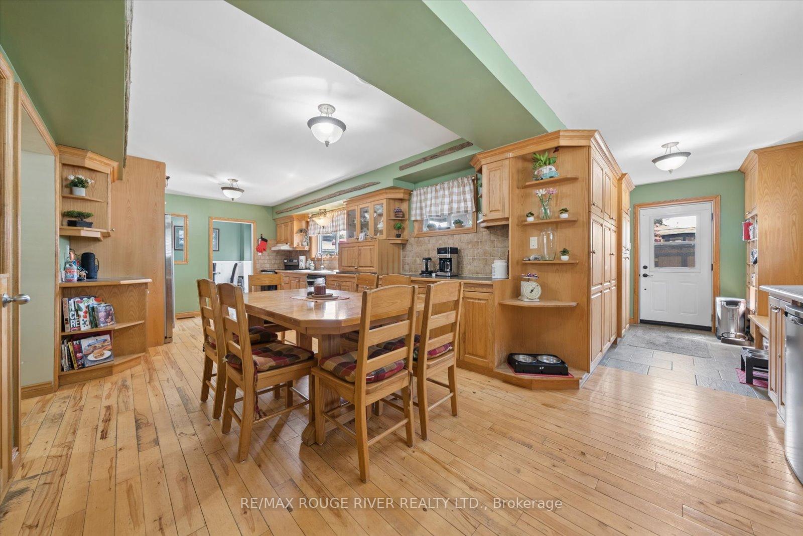 Photo 13 of 1289 Ilona Park Road, Pickering, Bay Ridges — HOMEH