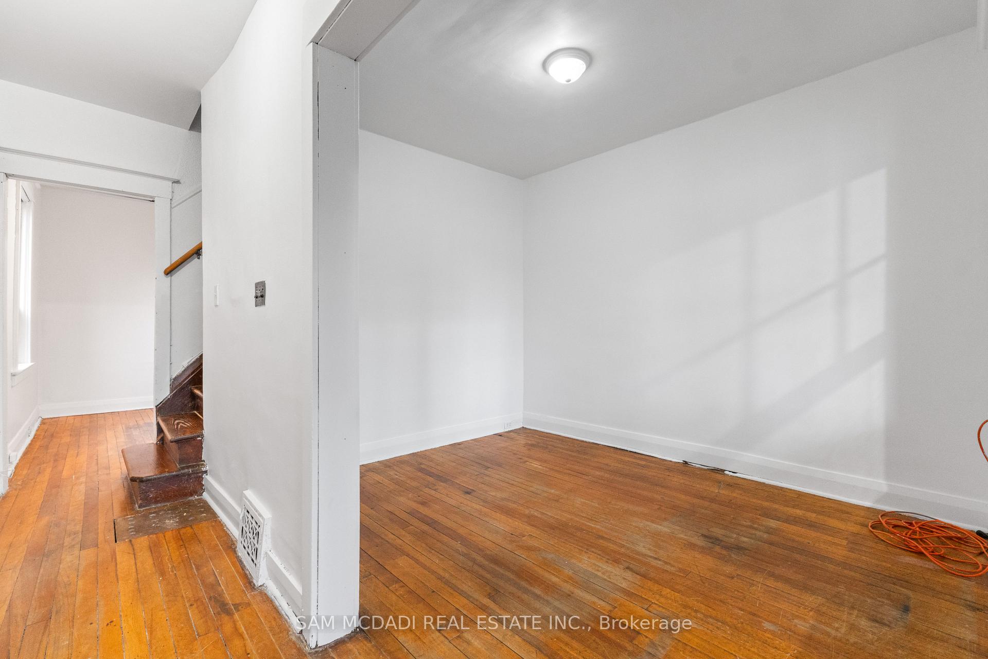 Photo 11 of 259 Milverton Boulevard, Toronto, Danforth — HOMEH