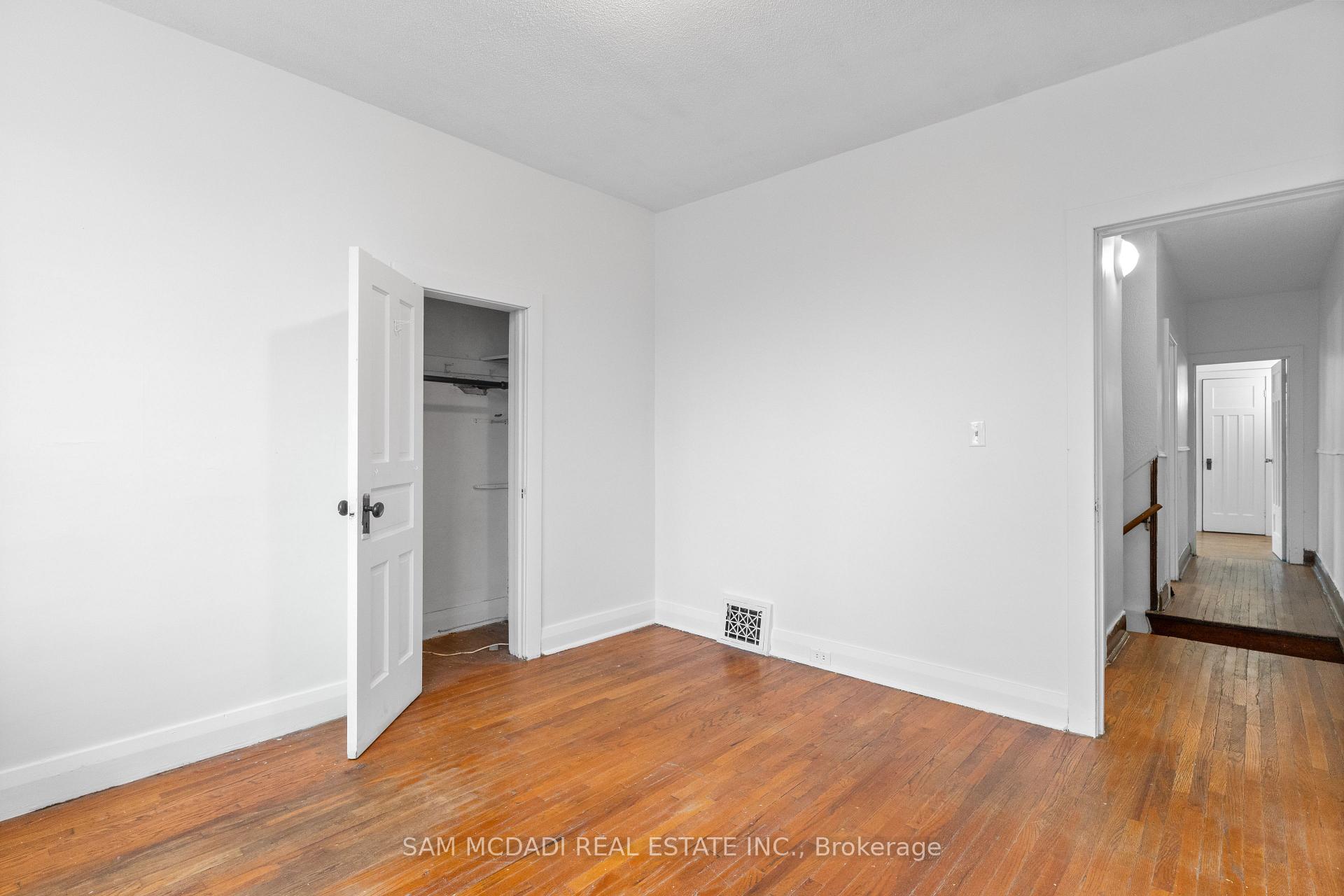 Photo 15 of 259 Milverton Boulevard, Toronto, Danforth — HOMEH