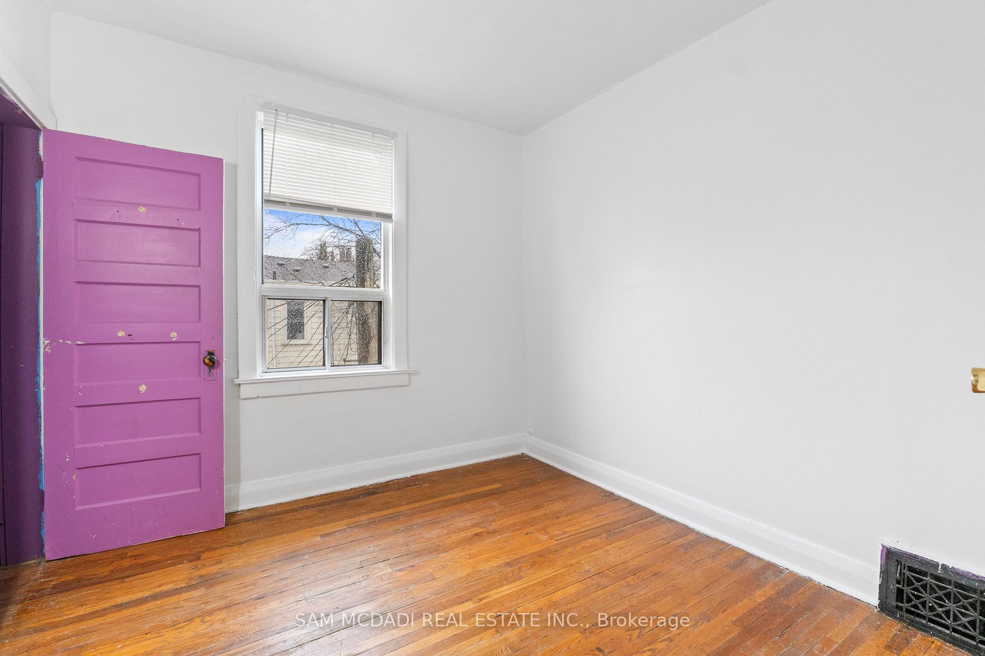 Photo 19 of 259 Milverton Boulevard, Toronto, Danforth — HOMEH